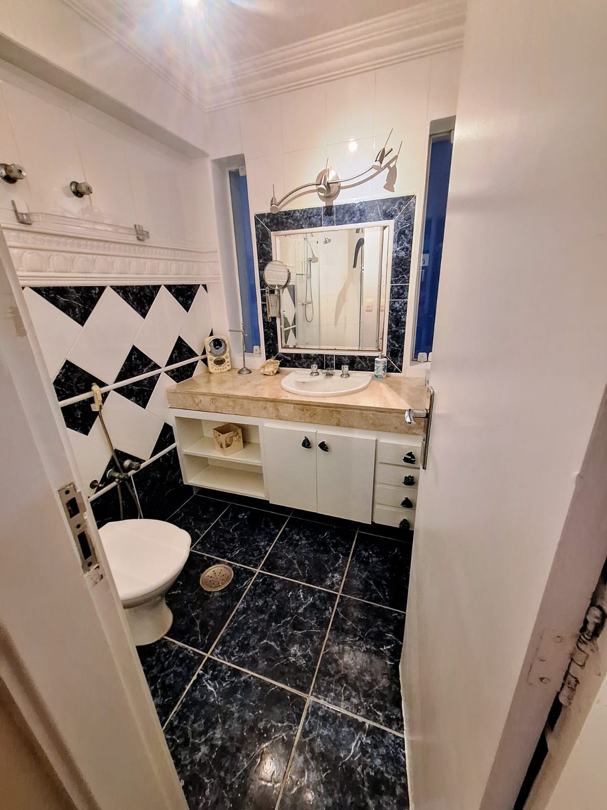 Apartamento Reformado com Vista Total Mar 3 dormitórios - Pitangueiras