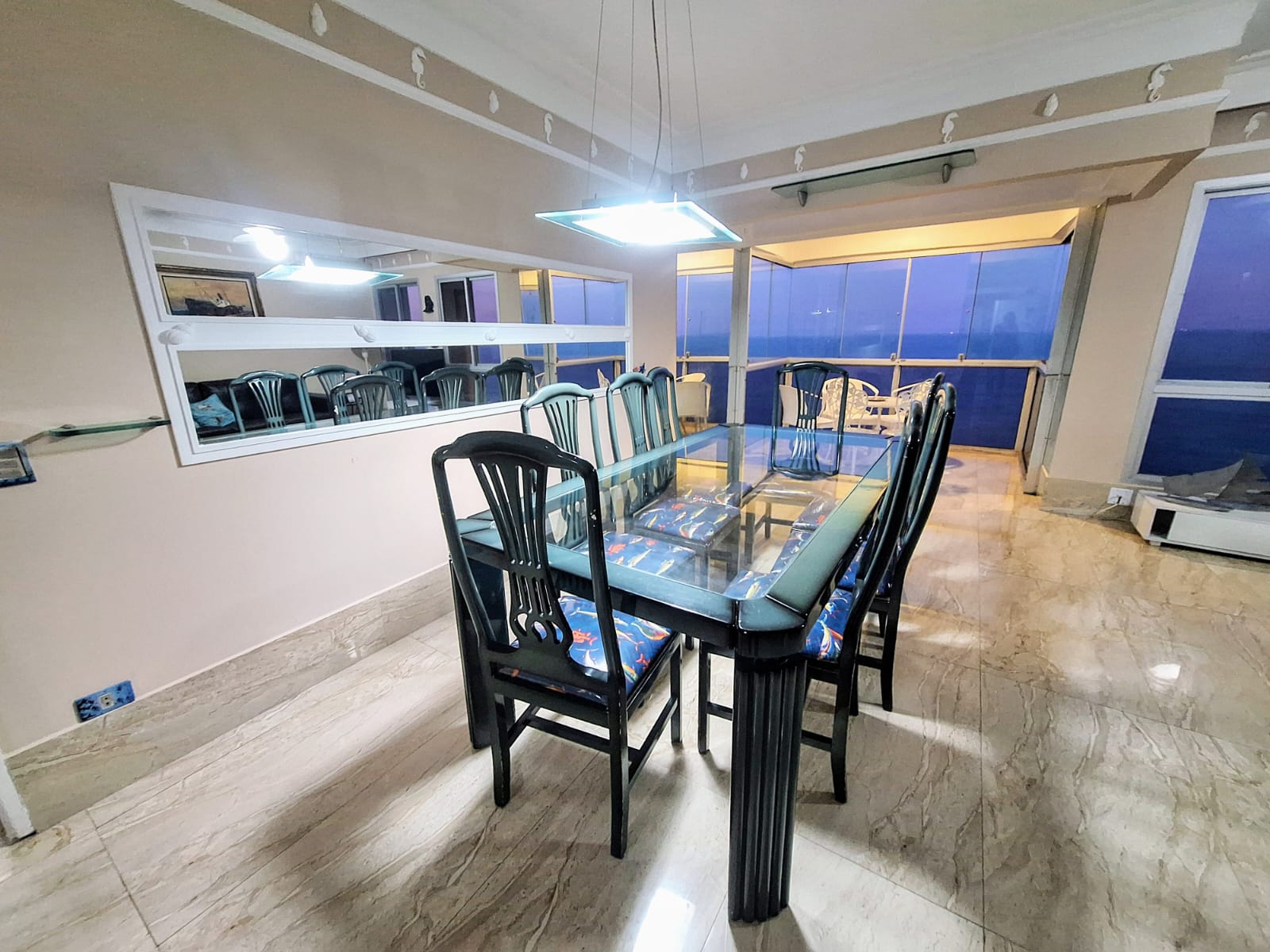 Apartamento Reformado com Vista Total Mar 3 dormitórios - Pitangueiras