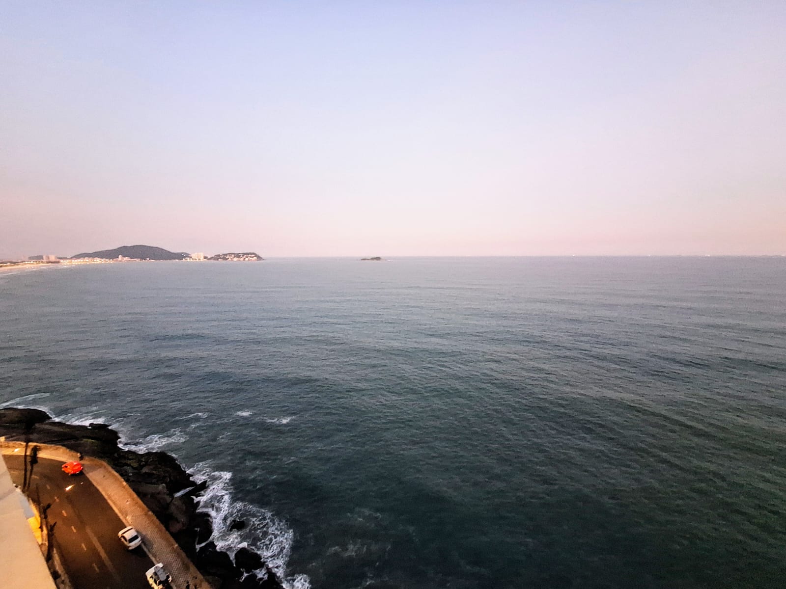 Apartamento Reformado com Vista Total Mar 3 dormitórios - Pitangueiras