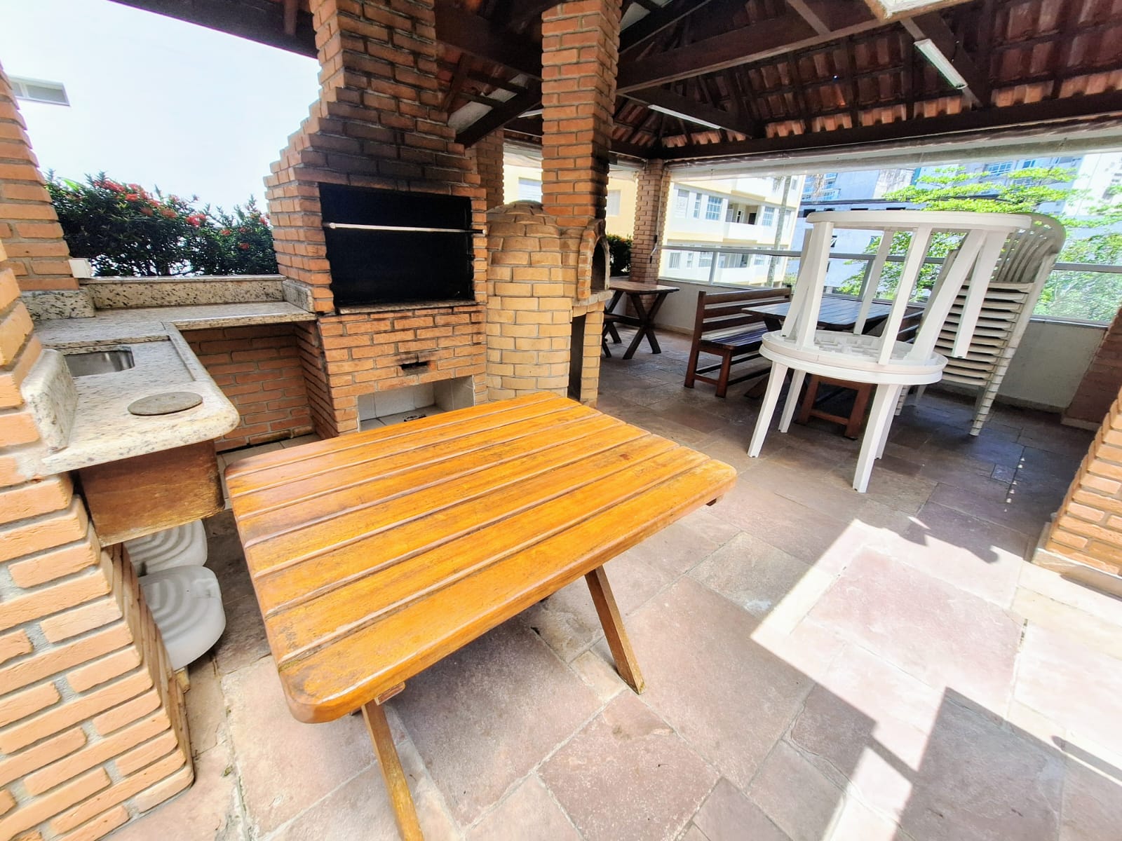 Apartamento Vista Mar com 3 dormitórios Pitangueira - Guarujá