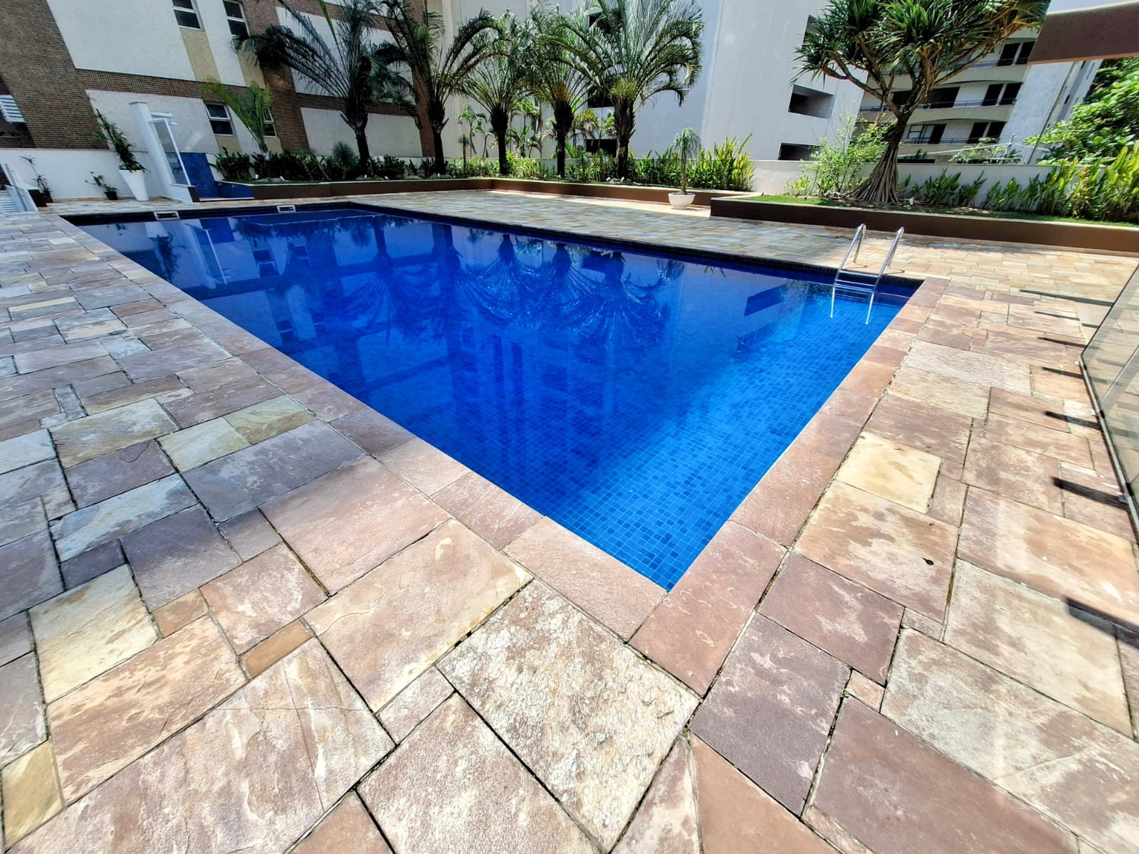Apartamento Vista Mar com 3 dormitórios Pitangueira - Guarujá