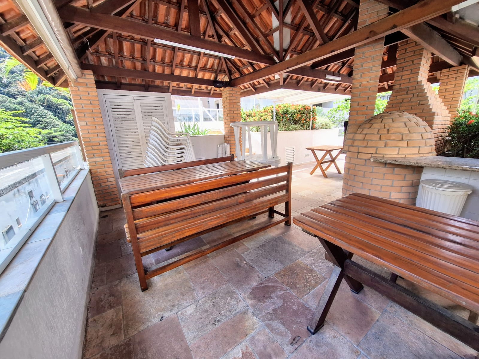 Apartamento Vista Mar com 3 dormitórios Pitangueira - Guarujá