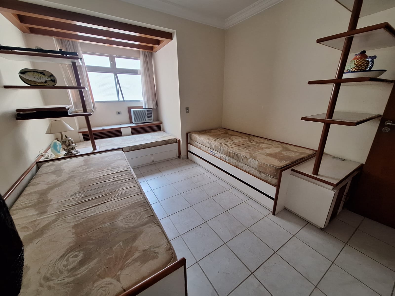 Apartamento Vista Mar com 3 dormitórios Pitangueira - Guarujá