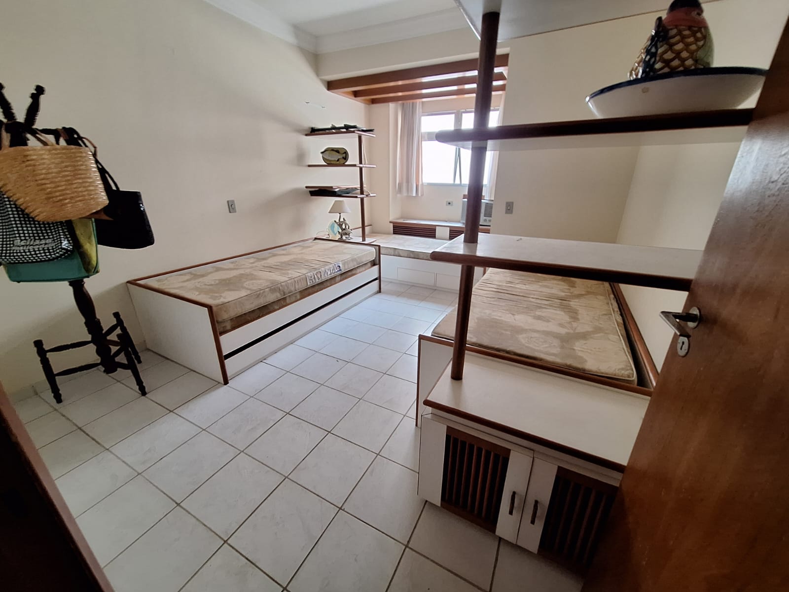 Apartamento Vista Mar com 3 dormitórios Pitangueira - Guarujá
