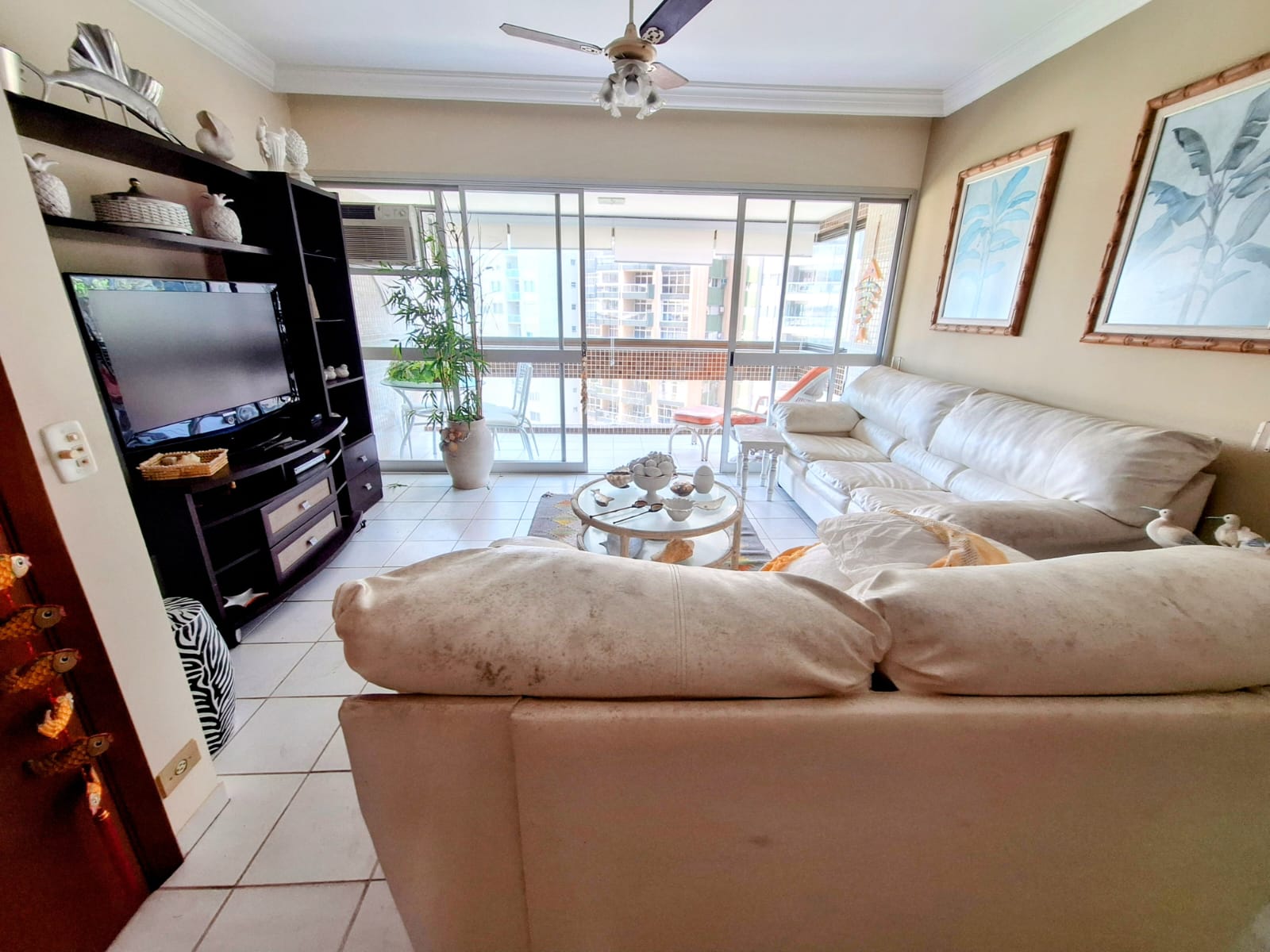 Apartamento Vista Mar com 3 dormitórios Pitangueira - Guarujá
