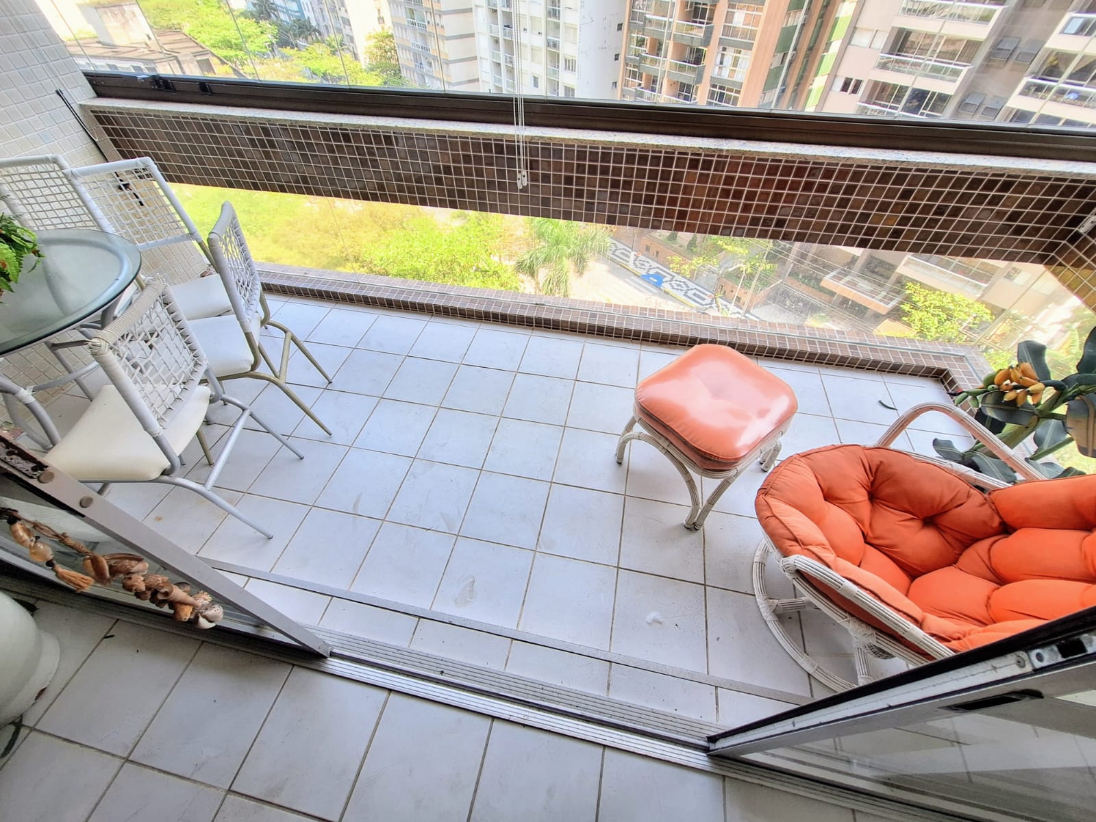 Apartamento Vista Mar com 3 dormitórios Pitangueira - Guarujá