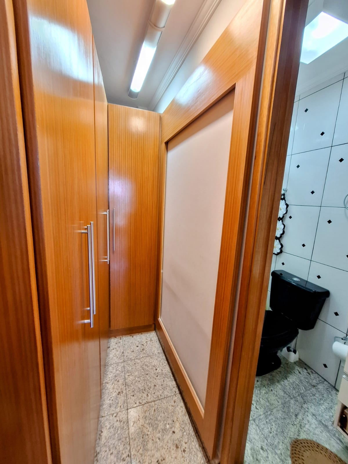 Apartamento Vista Total Mar com 2 dormitórios 1 suite  90m² Pitangueiras  - Guarujá R2304389