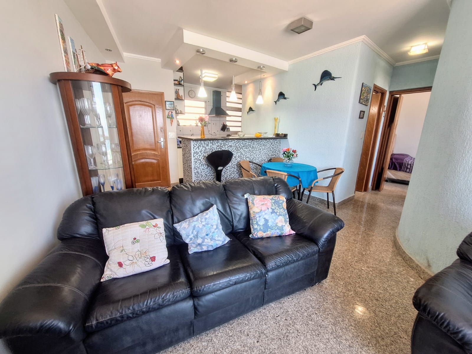 Apartamento Vista Total Mar com 2 dormitórios 1 suite  90m² Pitangueiras  - Guarujá R2304389