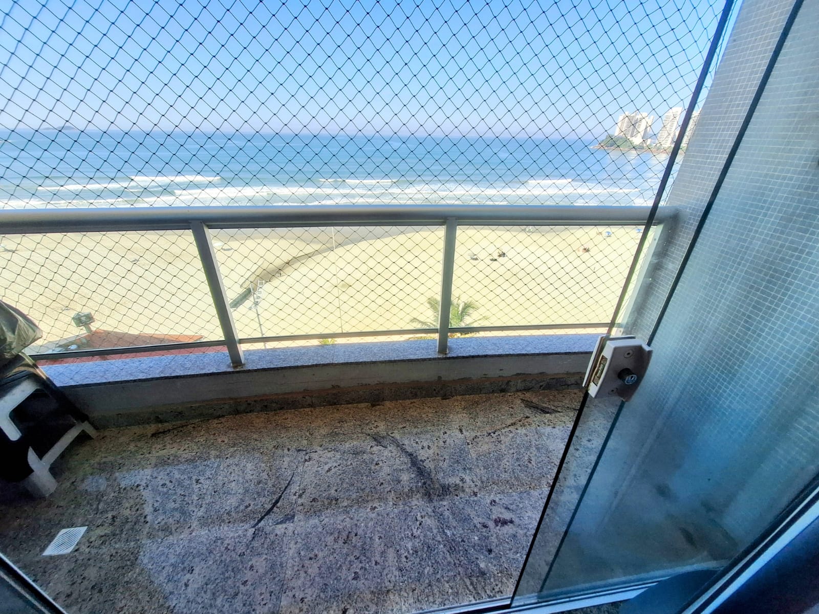 Apartamento Vista Total Mar com 2 dormitórios 1 suite  90m² Pitangueiras  - Guarujá R2304389