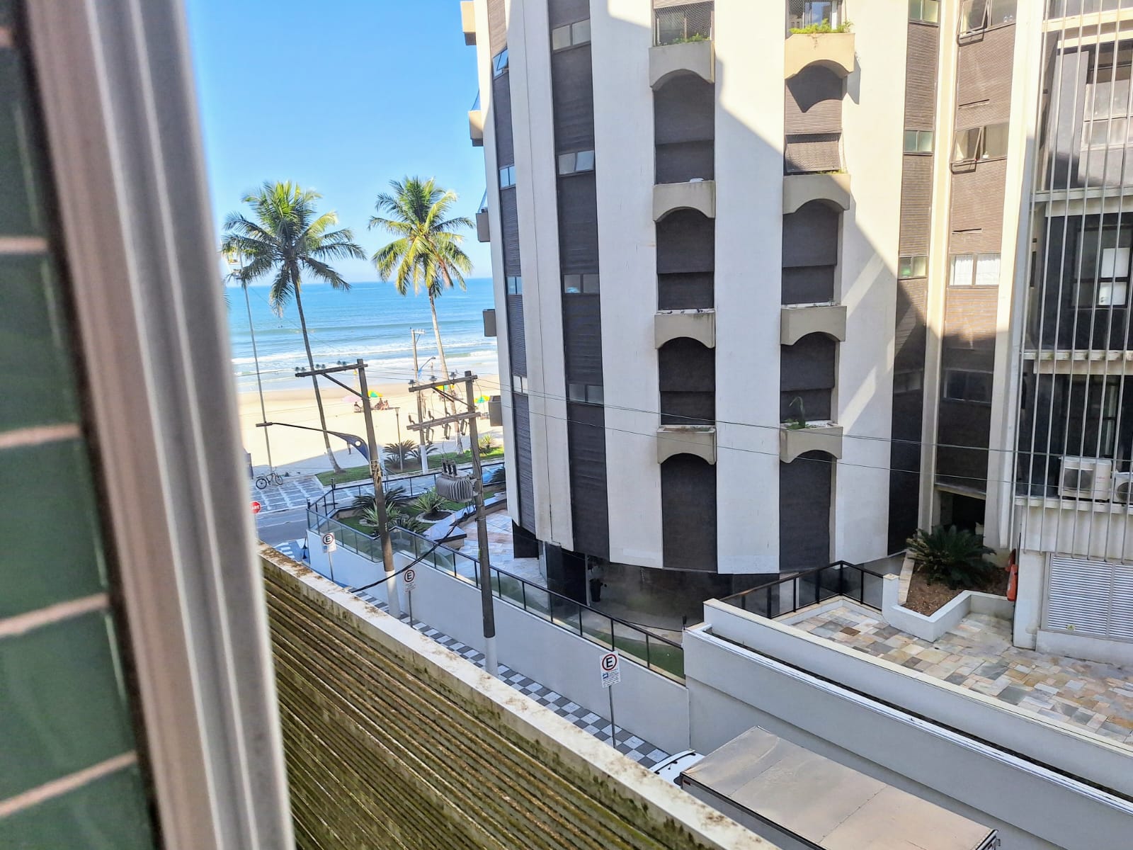 Apartamento vista lateral mar 3 dormitórios  1 vaga Astúrias - Guarujá R3307241