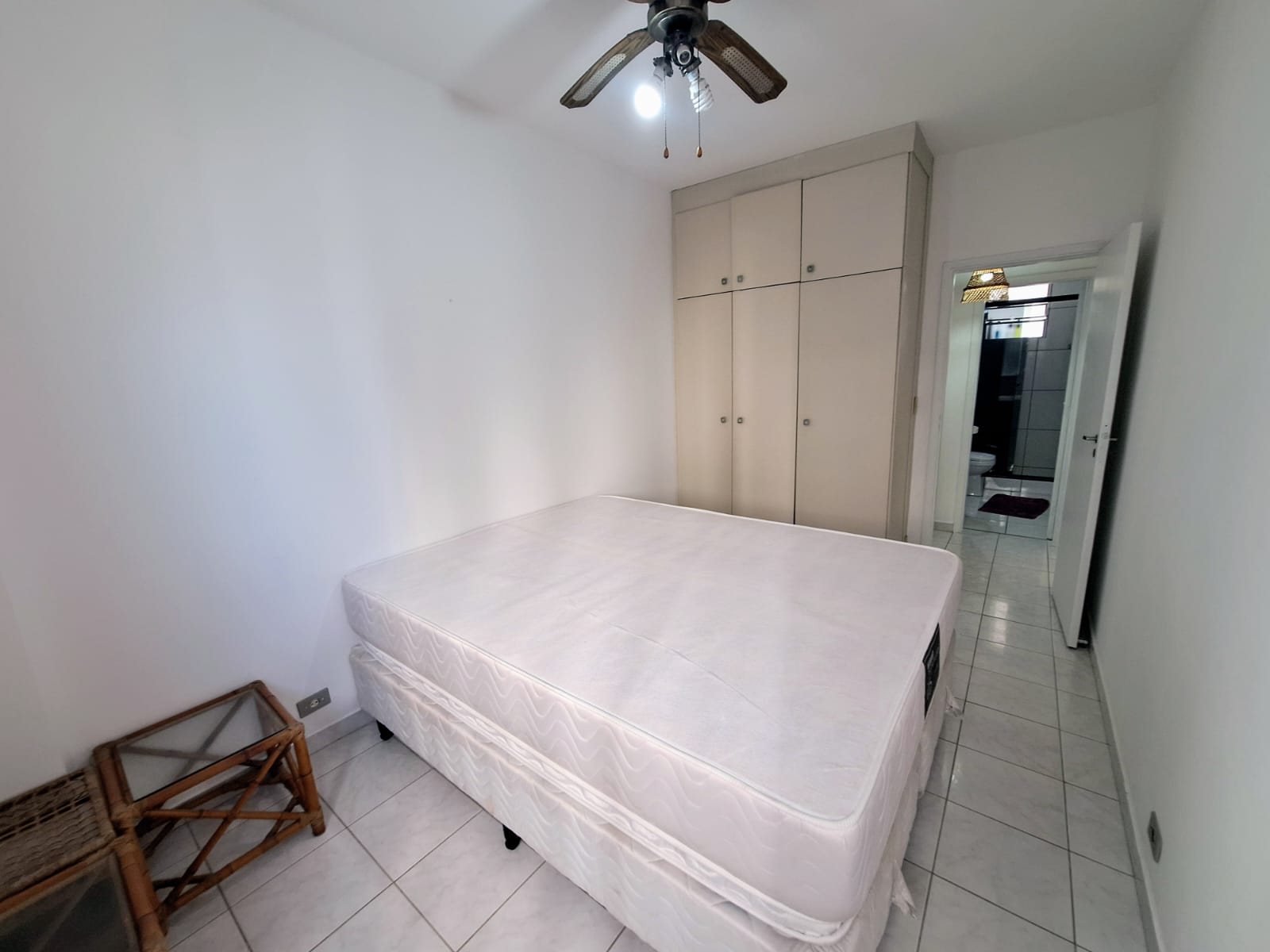 Apartamento vista lateral mar 3 dormitórios  1 vaga Astúrias - Guarujá R3307241