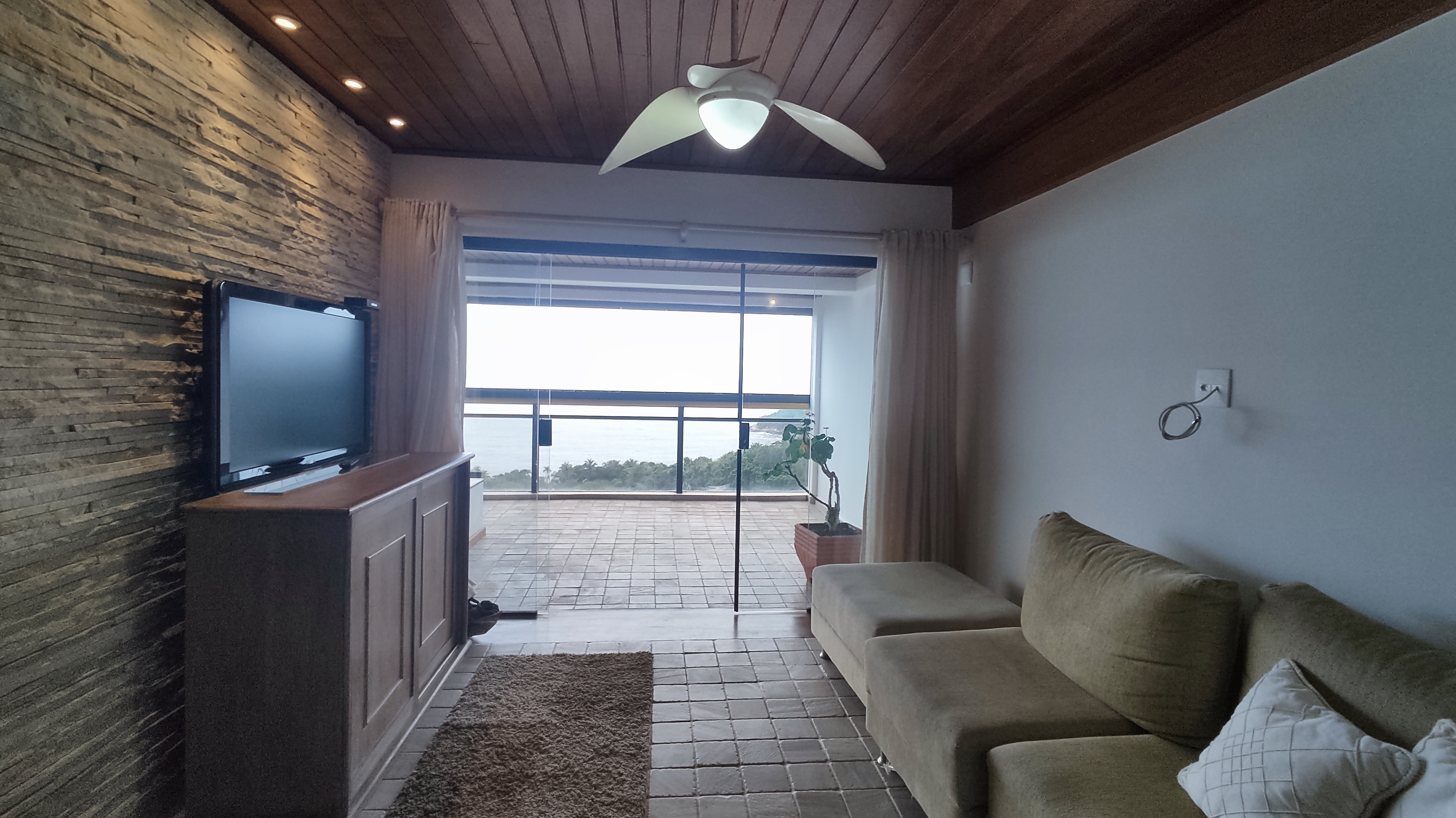 Apartamento Sorocotuba com 3 dormitórios à venda, 168 m² por R$ 1.200.000 - Guarujá/SP