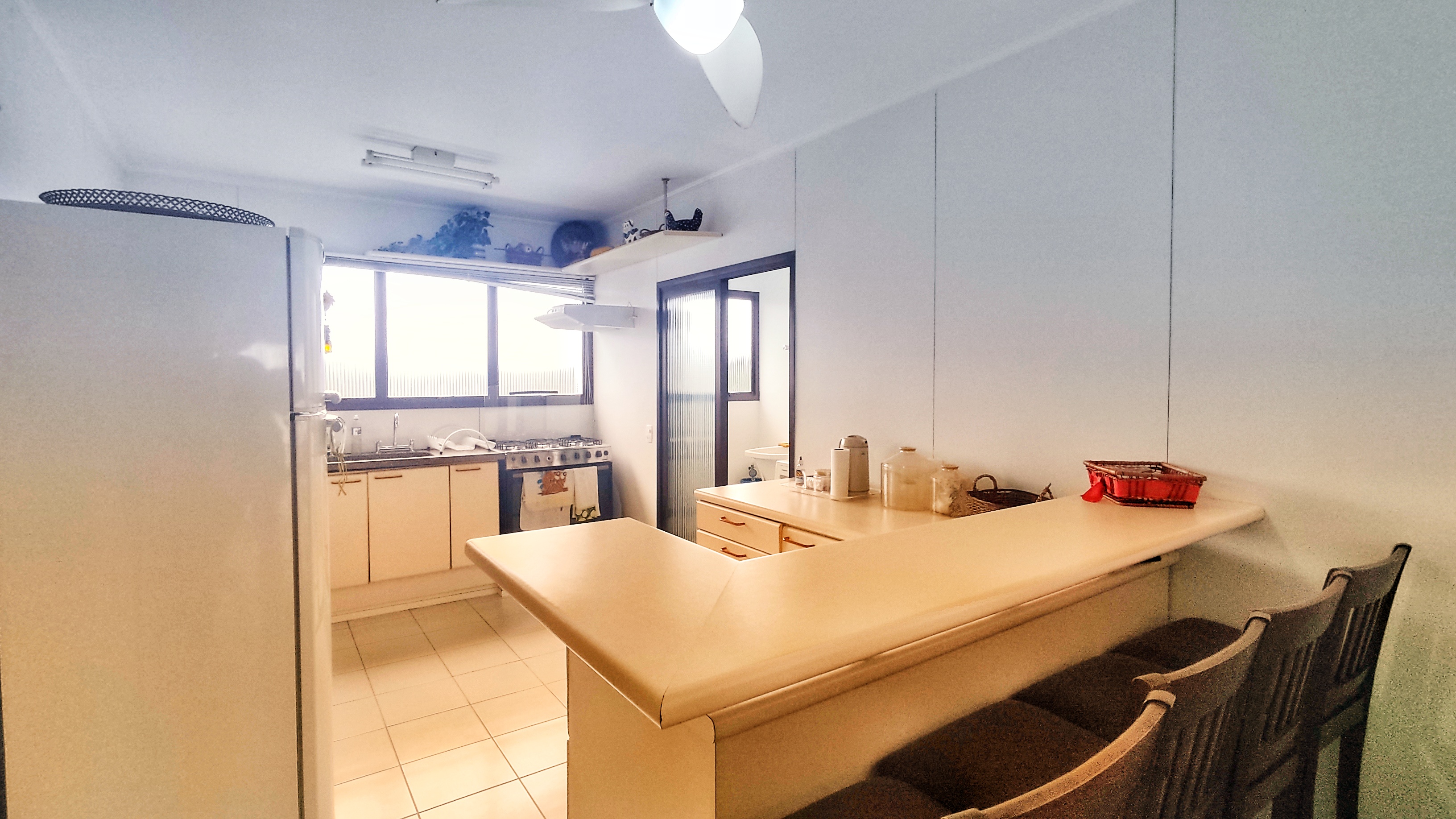 Apartamento Sorocotuba com 3 dormitórios à venda, 168 m² por R$ 1.200.000 - Guarujá/SP