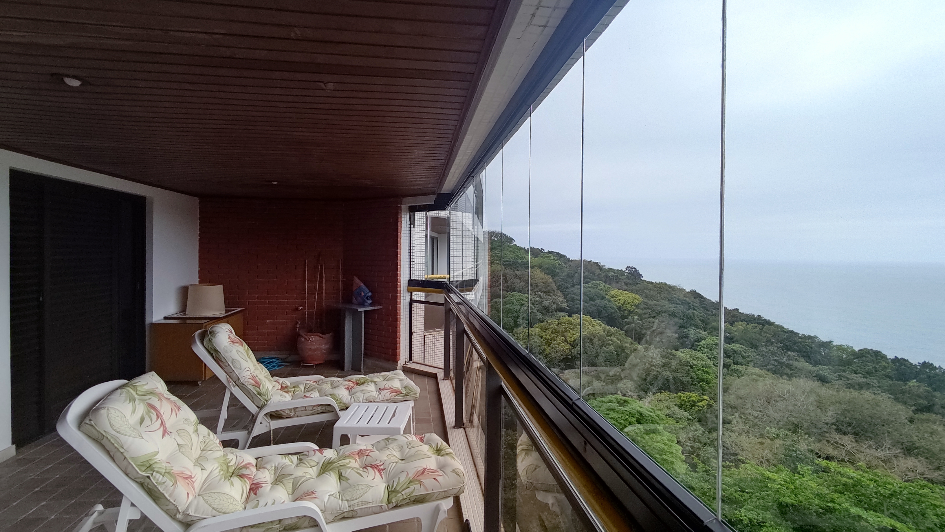Apartamento Sorocotuba com 3 dormitórios à venda, 168 m² por R$ 1.200.000 - Guarujá/SP