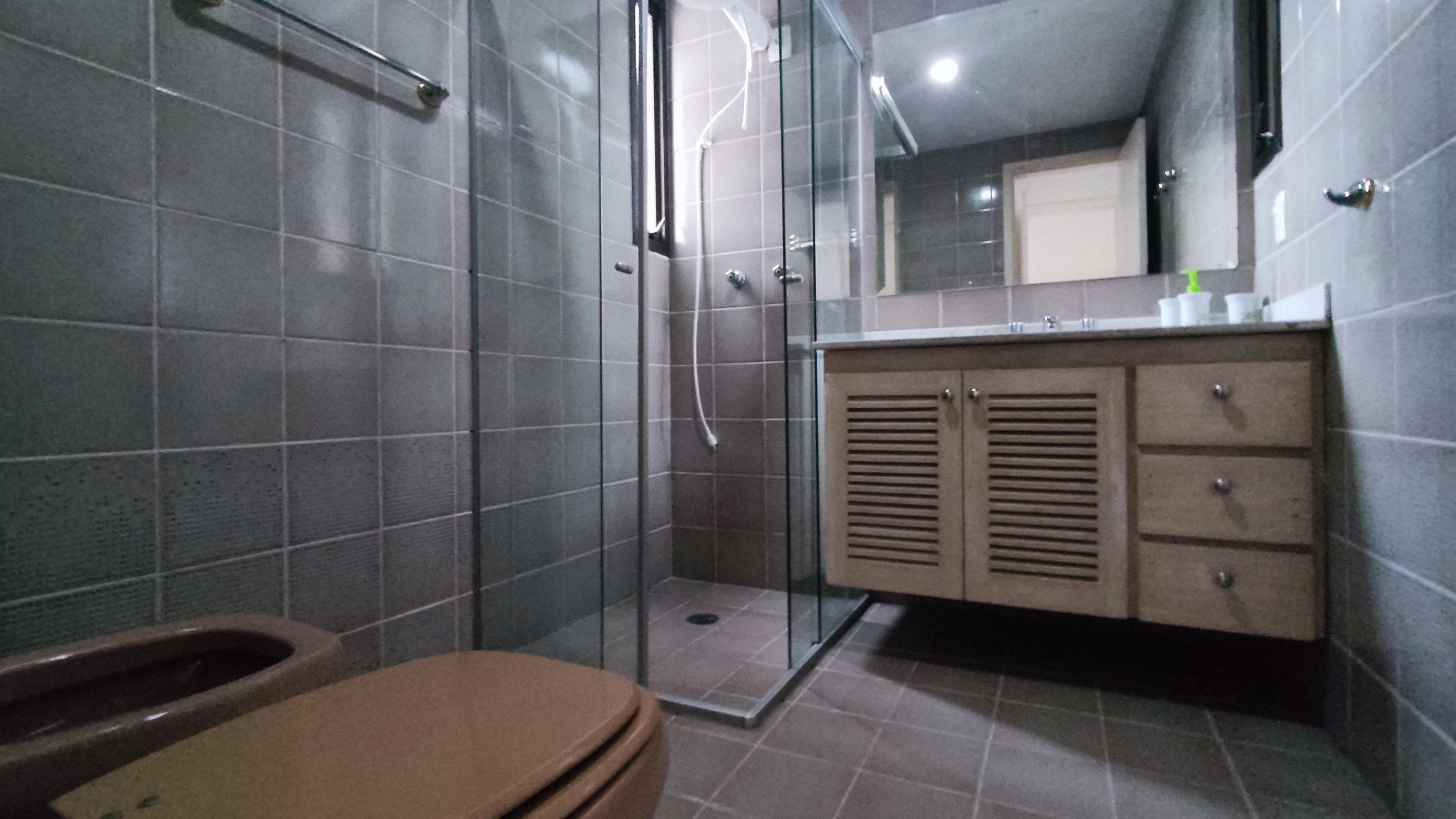 Apartamento Sorocotuba com 3 dormitórios à venda, 168 m² por R$ 1.200.000 - Guarujá/SP