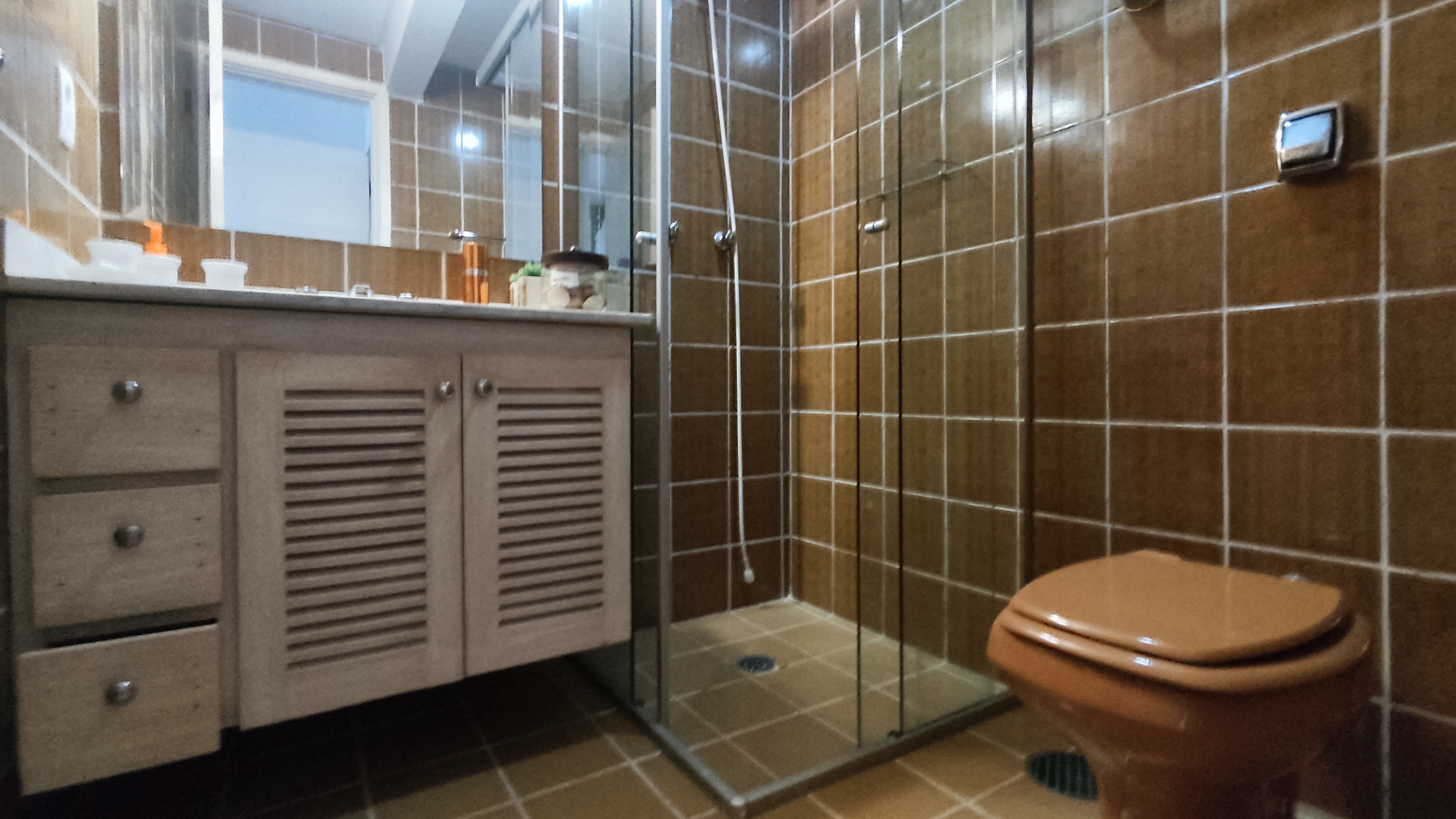 Apartamento Sorocotuba com 3 dormitórios à venda, 168 m² por R$ 1.200.000 - Guarujá/SP