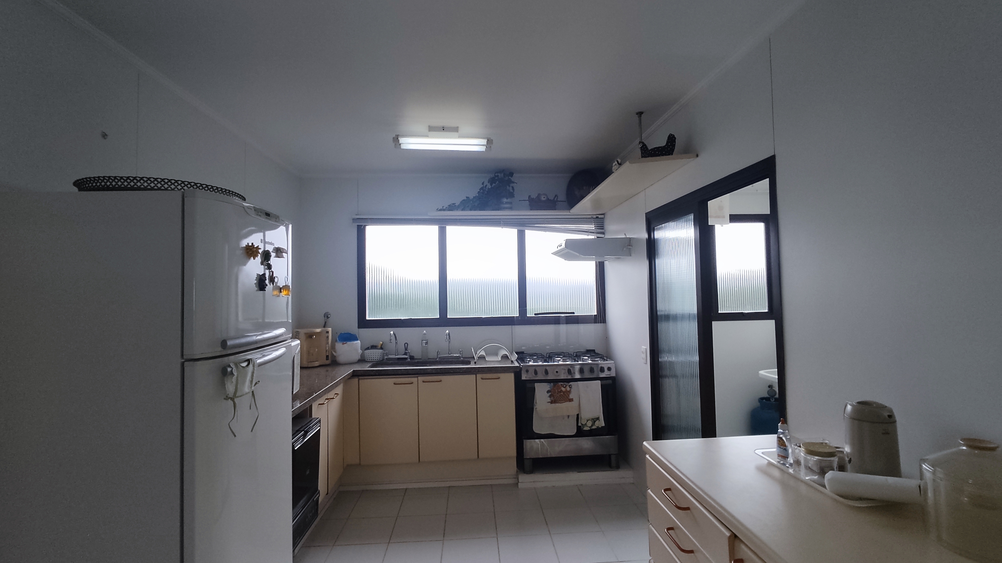 Apartamento Sorocotuba com 3 dormitórios à venda, 168 m² por R$ 1.200.000 - Guarujá/SP