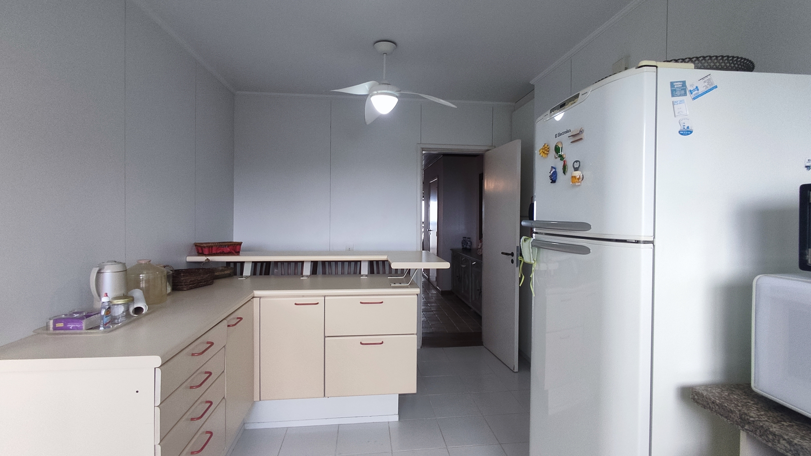 Apartamento Sorocotuba com 3 dormitórios à venda, 168 m² por R$ 1.200.000 - Guarujá/SP