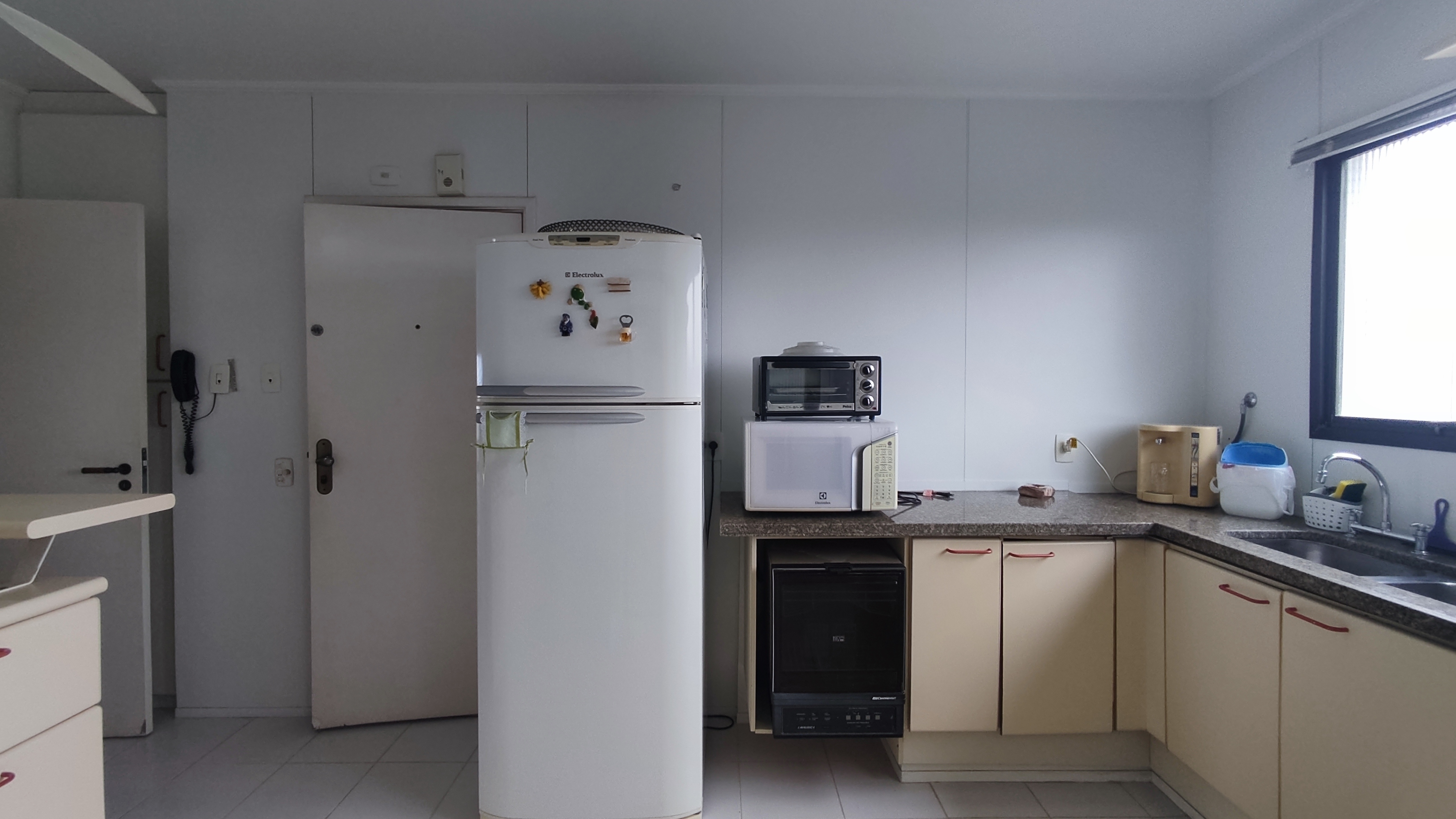 Apartamento Sorocotuba com 3 dormitórios à venda, 168 m² por R$ 1.200.000 - Guarujá/SP