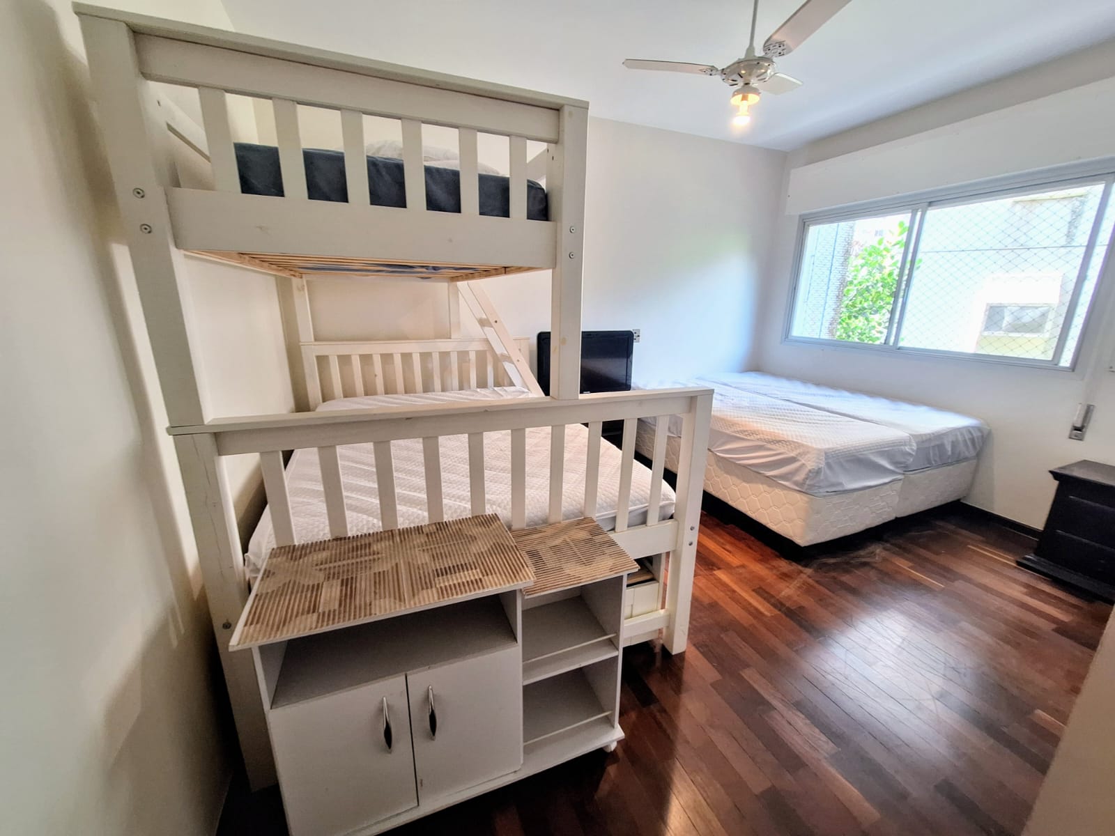 Apartamento vista mar com 2 Quartos e 3 banheiros à Venda