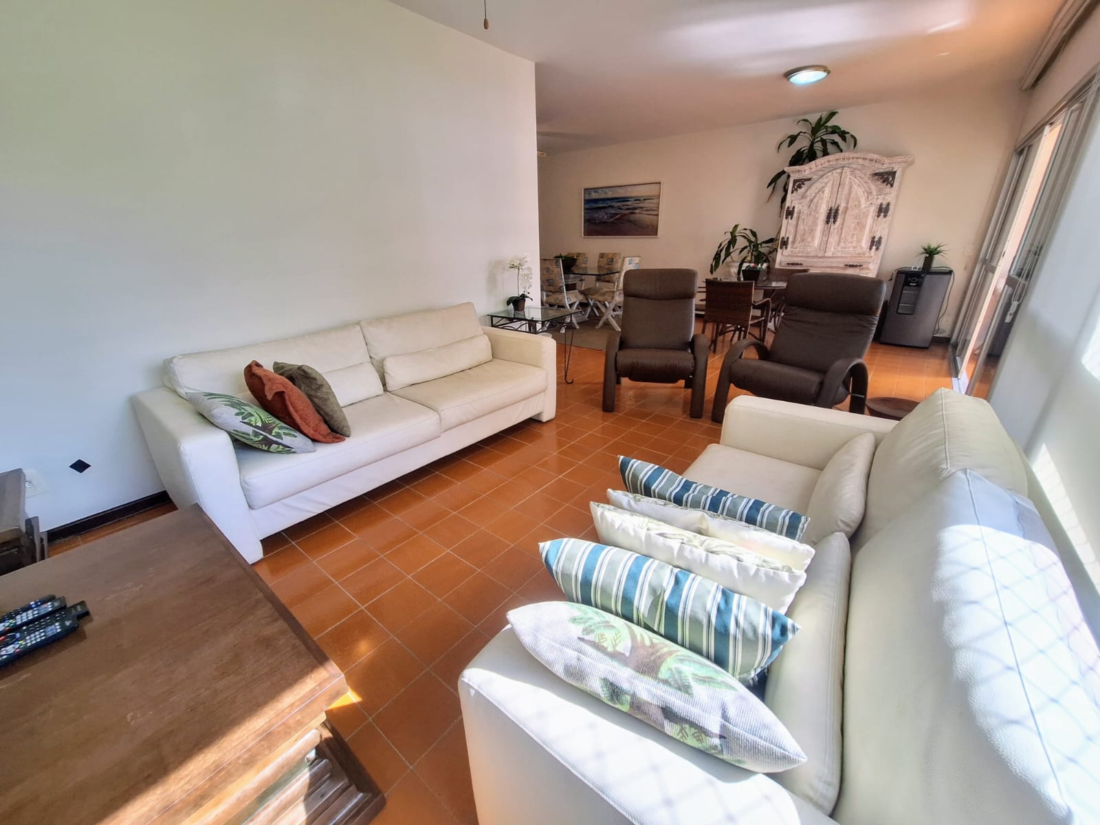 Apartamento vista mar com 2 Quartos e 3 banheiros à Venda