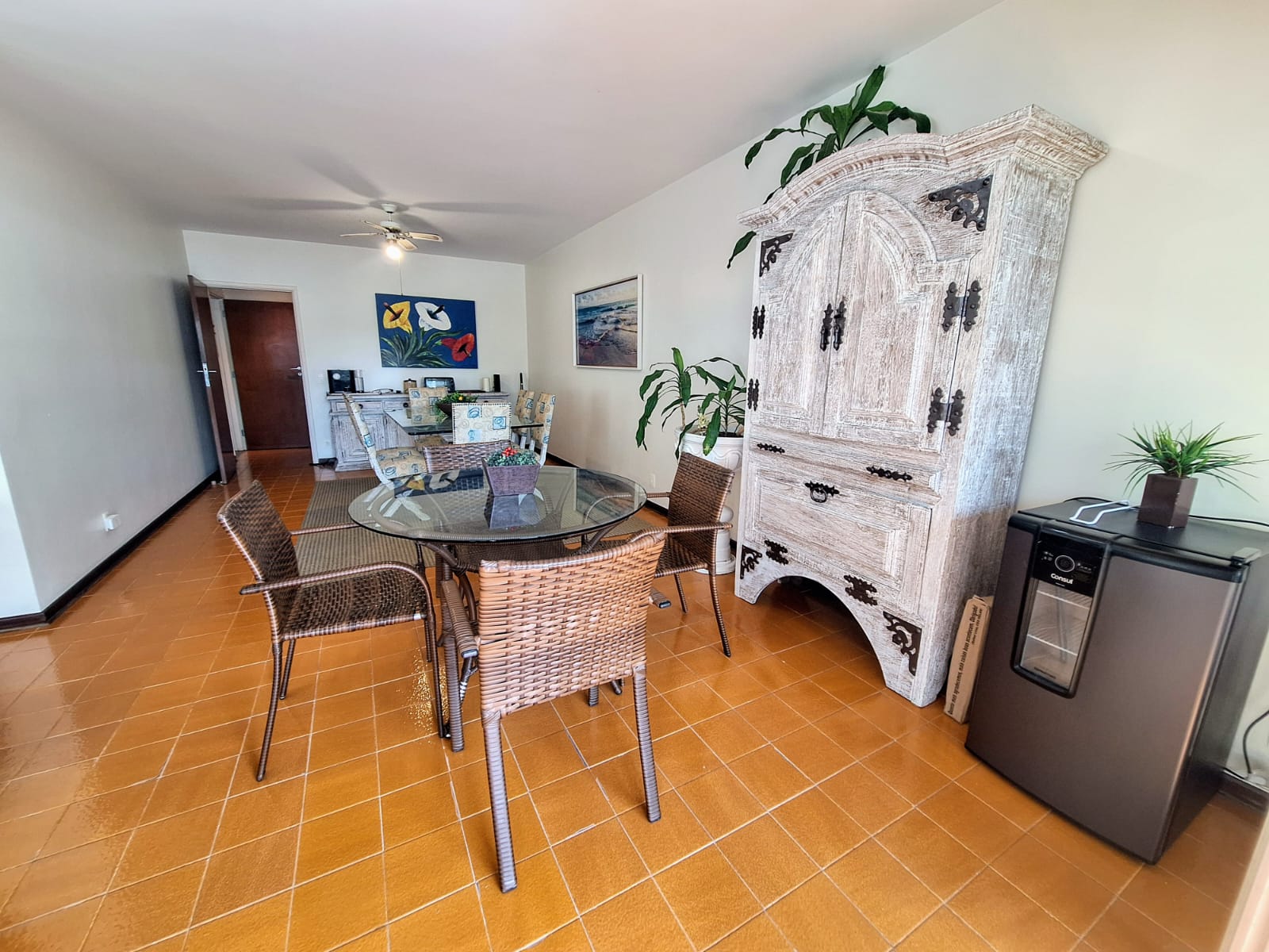 Apartamento vista mar com 2 Quartos e 3 banheiros à Venda