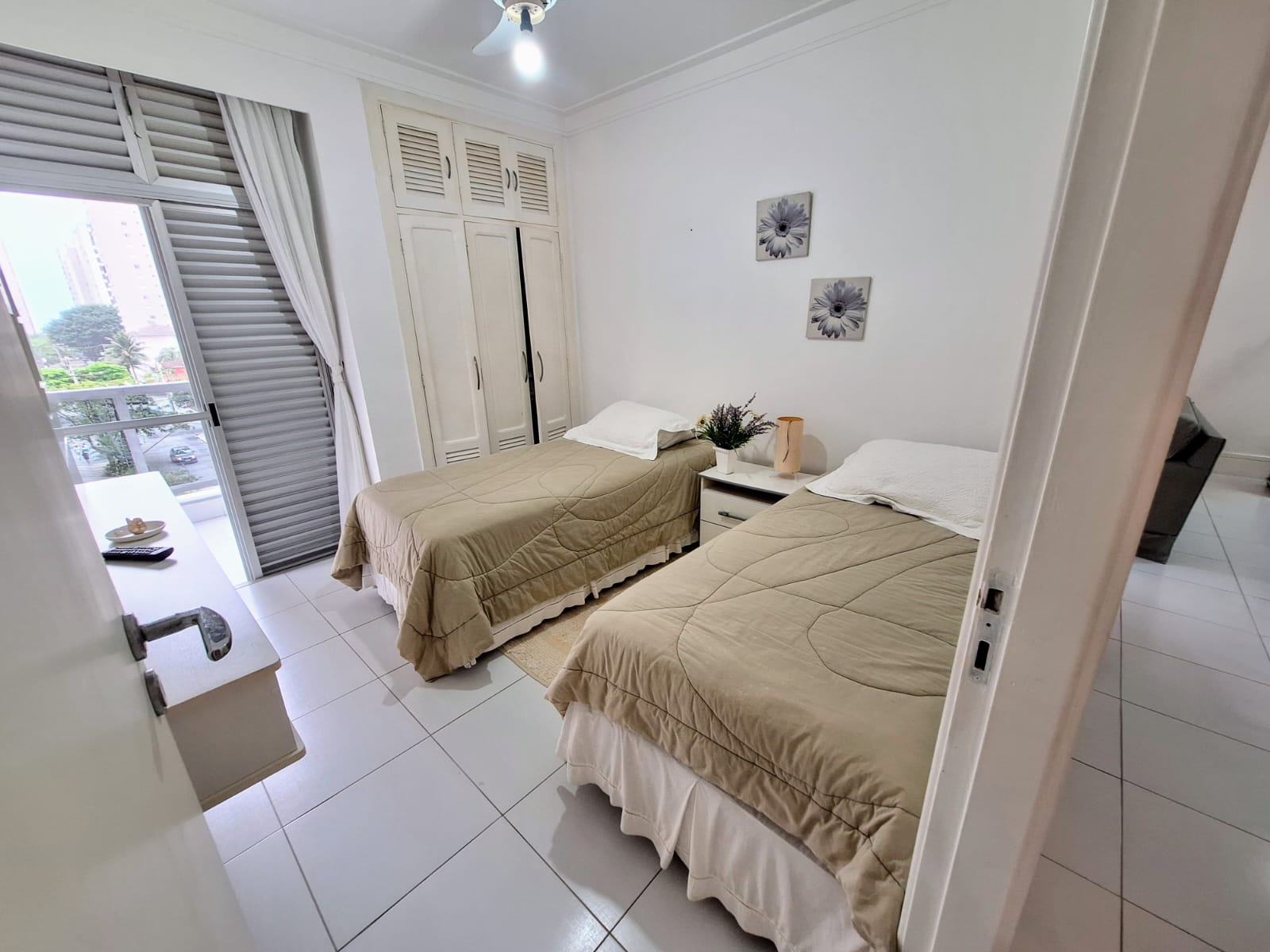 Apartamento venda  3 dormitórios  115 m² por R$ 600.000,00 - Barra Funda -  Pitangueiras Guarujá/SP AP03511