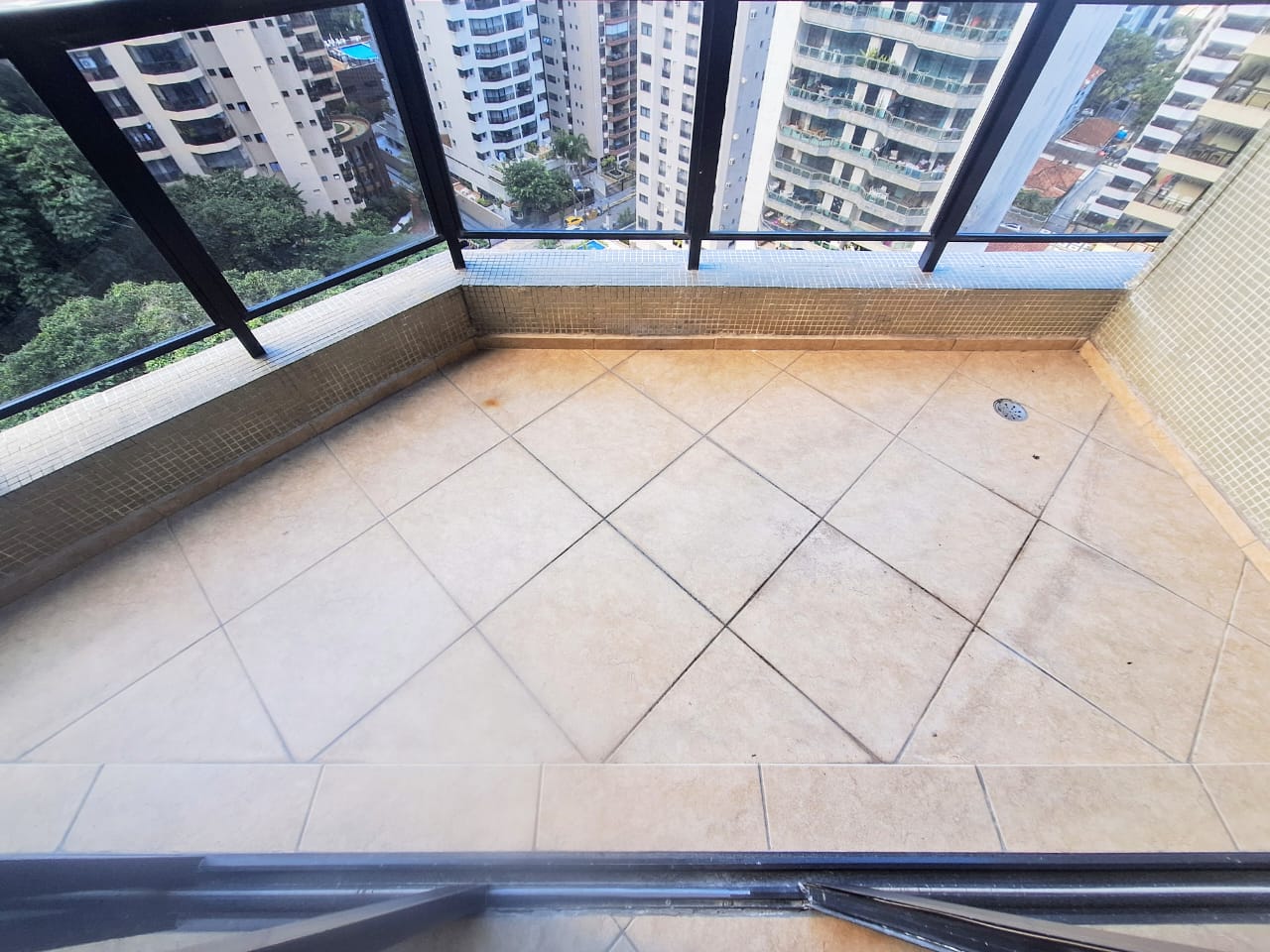 Apartamento Mobiliado na Barra Funda Pitangueiras 3 dormitorios 2 vagas 112 m² com lazer Guaruja R1415721