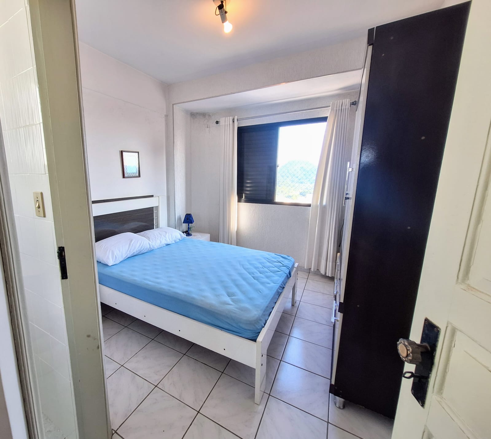 Apartamento com 2 Quartos sendo 1 Suíte à Venda, 70 m² por R$ 410.000