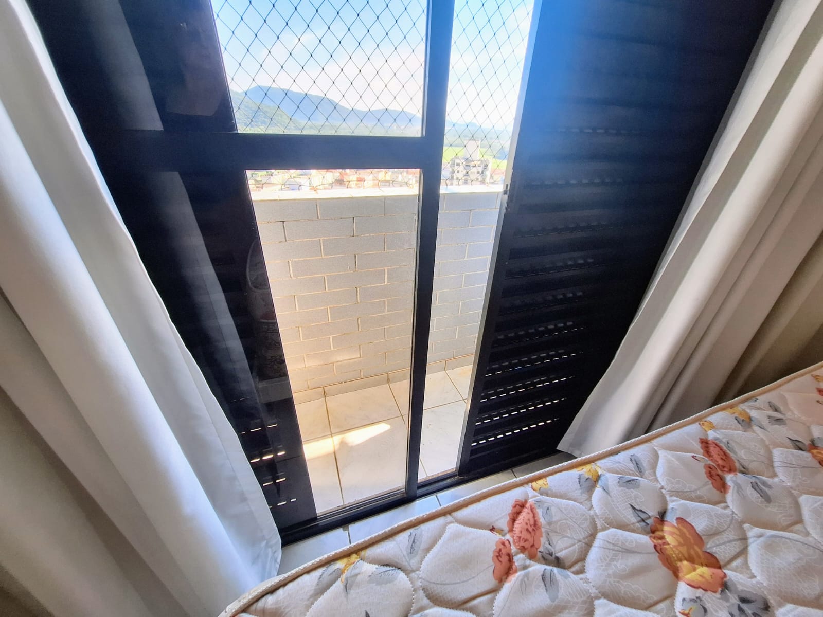Apartamento com 2 Quartos sendo 1 Suíte à Venda, 70 m² por R$ 410.000