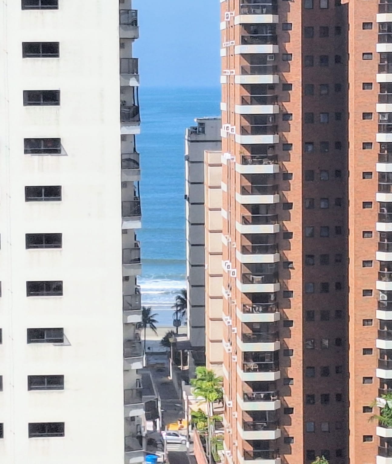 Apartamento com 2 Quartos sendo 1 Suíte à Venda, 70 m² por R$ 410.000