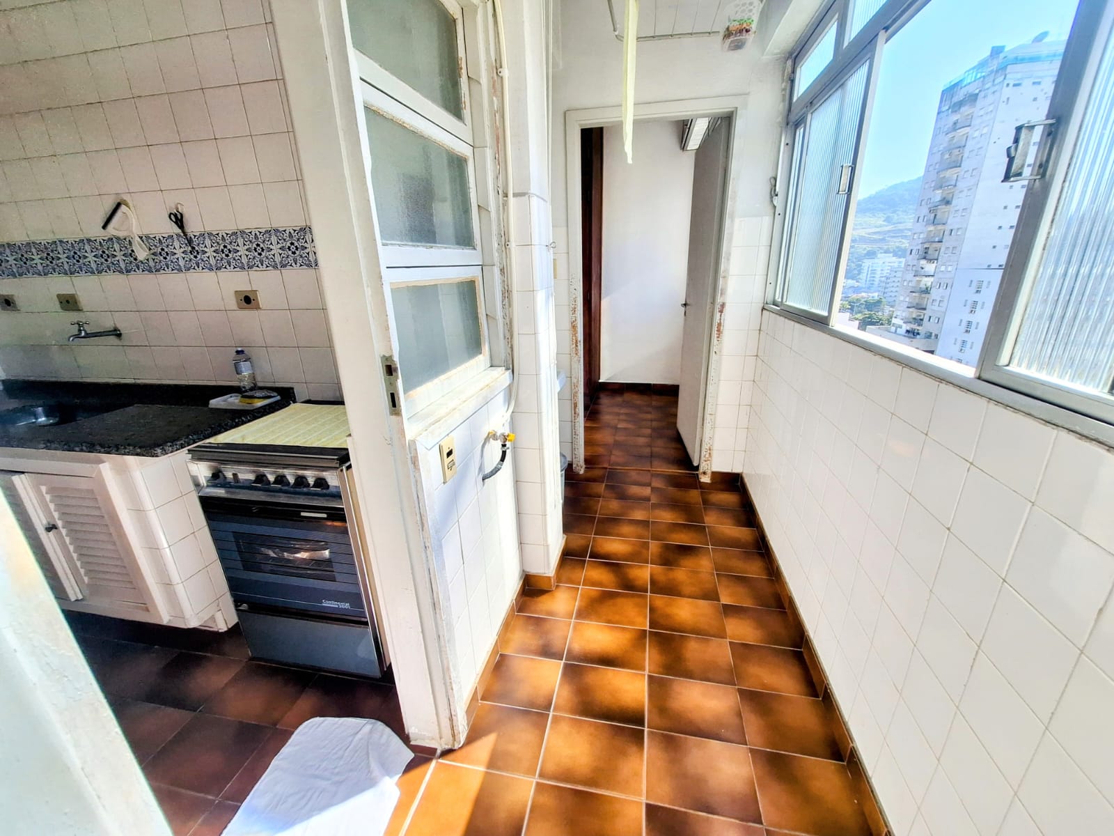 APARTAMENTO À VENDA NA PRAIA DAS PITANGUEIRAS - REGIÃO DO SHOPPING LA PLAGE 