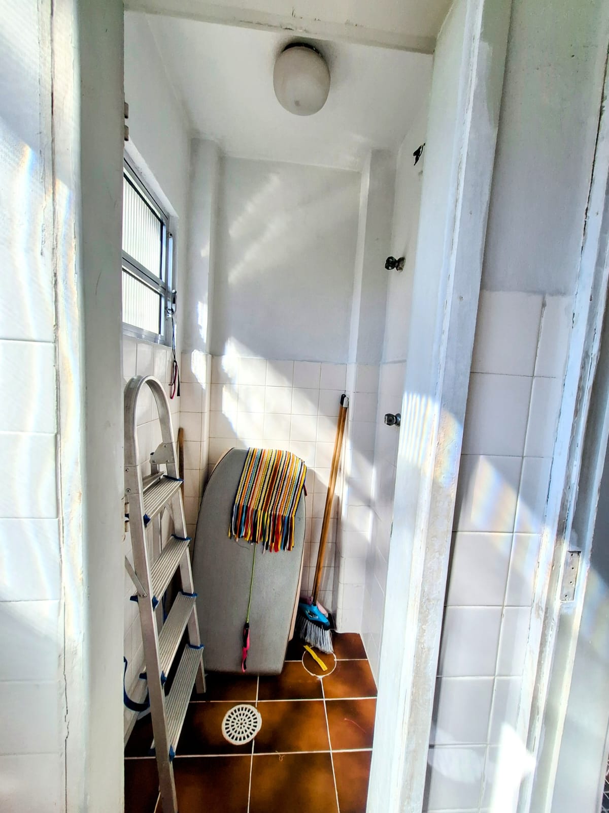  APARTAMENTO À VENDA NA PRAIA DAS PITANGUEIRAS - REGIÃO DO SHOPPING LA PLAGE 