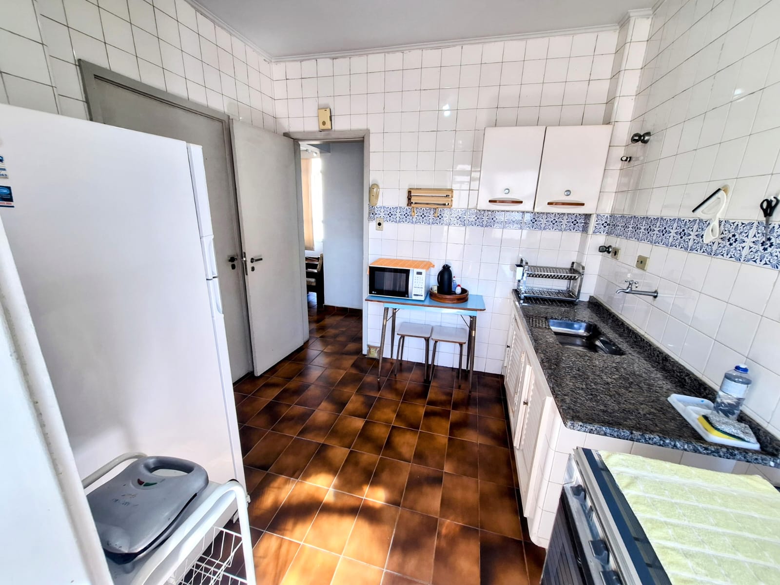  APARTAMENTO À VENDA NA PRAIA DAS PITANGUEIRAS - REGIÃO DO SHOPPING LA PLAGE 