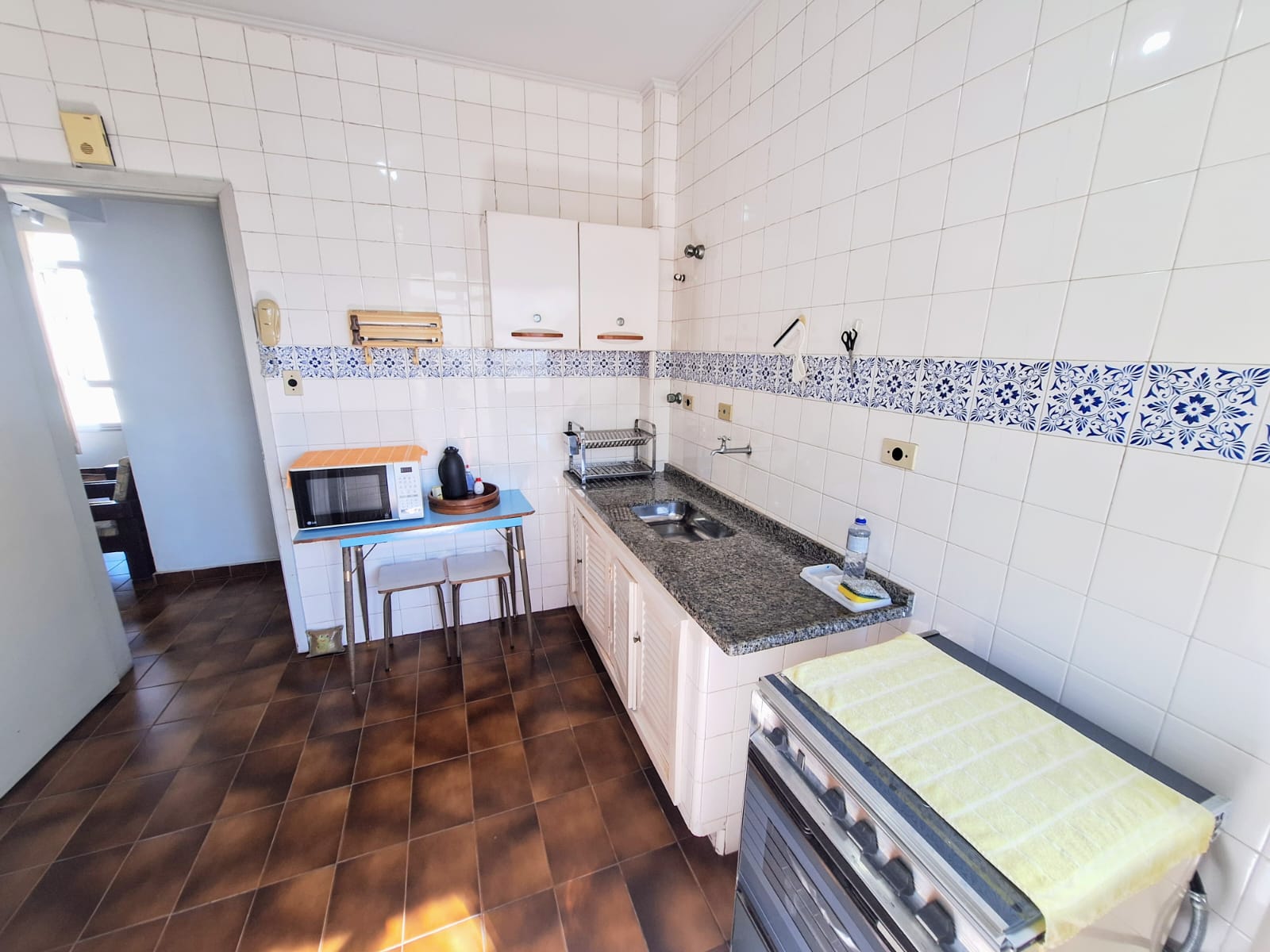  APARTAMENTO À VENDA NA PRAIA DAS PITANGUEIRAS - REGIÃO DO SHOPPING LA PLAGE 