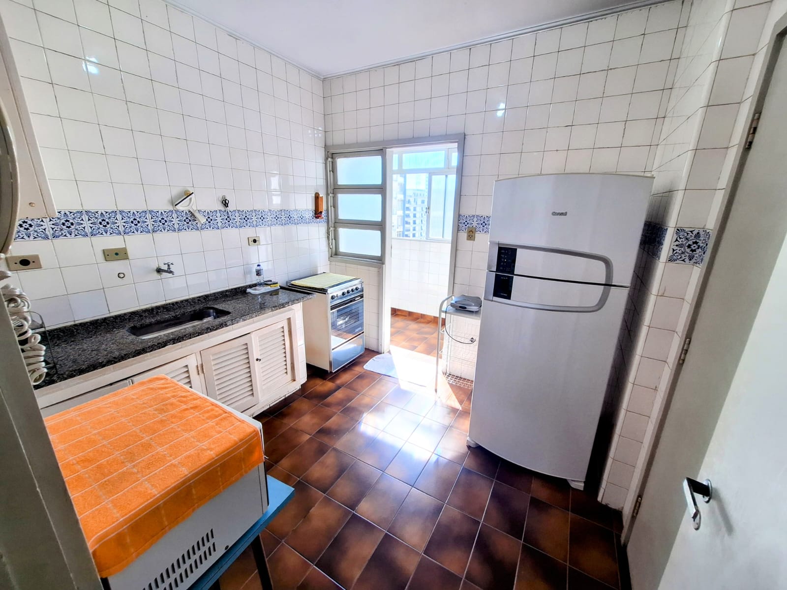  APARTAMENTO À VENDA NA PRAIA DAS PITANGUEIRAS - REGIÃO DO SHOPPING LA PLAGE 