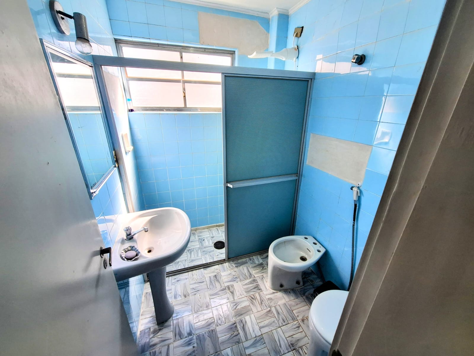  APARTAMENTO À VENDA NA PRAIA DAS PITANGUEIRAS - REGIÃO DO SHOPPING LA PLAGE 