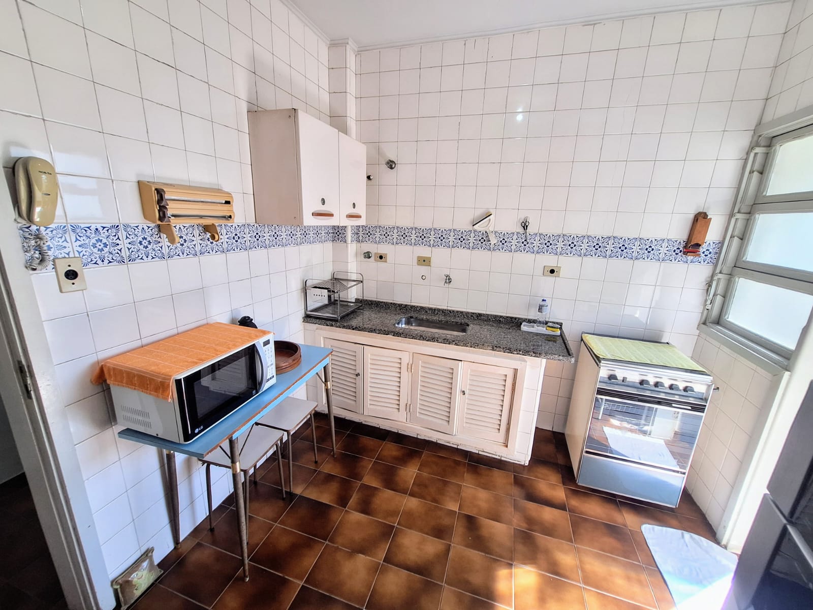  APARTAMENTO À VENDA NA PRAIA DAS PITANGUEIRAS - REGIÃO DO SHOPPING LA PLAGE 