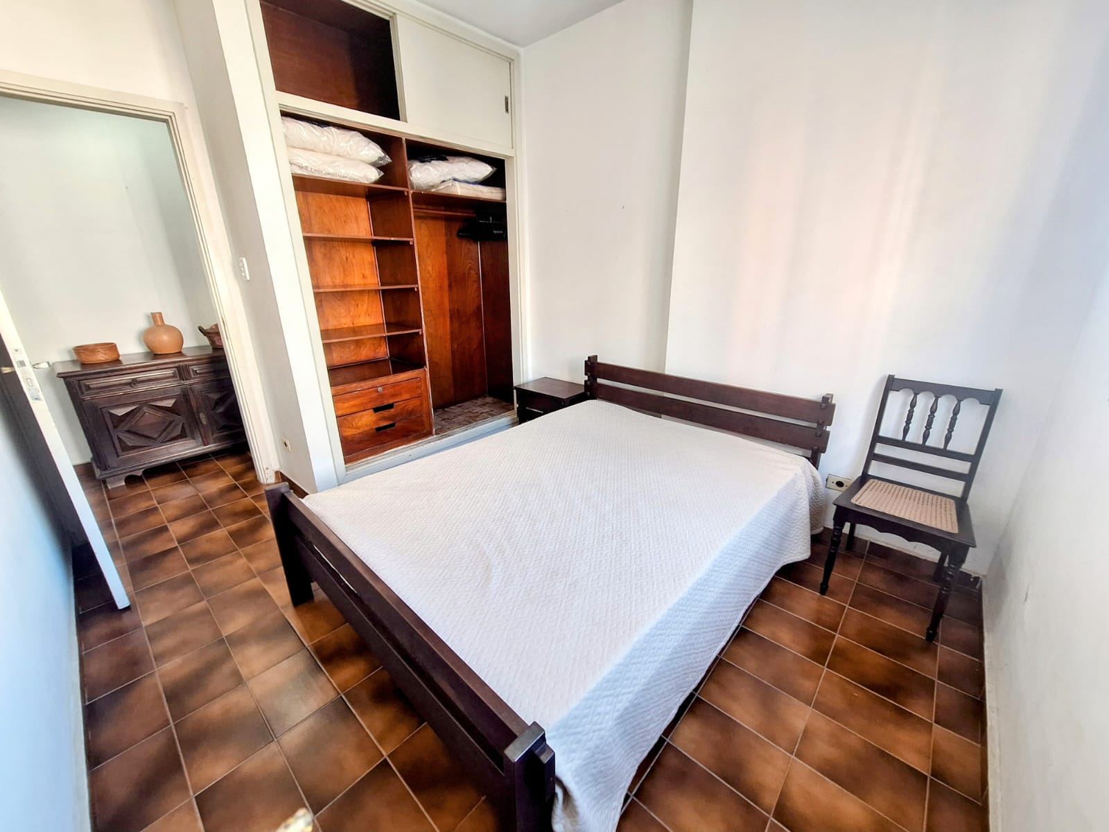  APARTAMENTO À VENDA NA PRAIA DAS PITANGUEIRAS - REGIÃO DO SHOPPING LA PLAGE 
