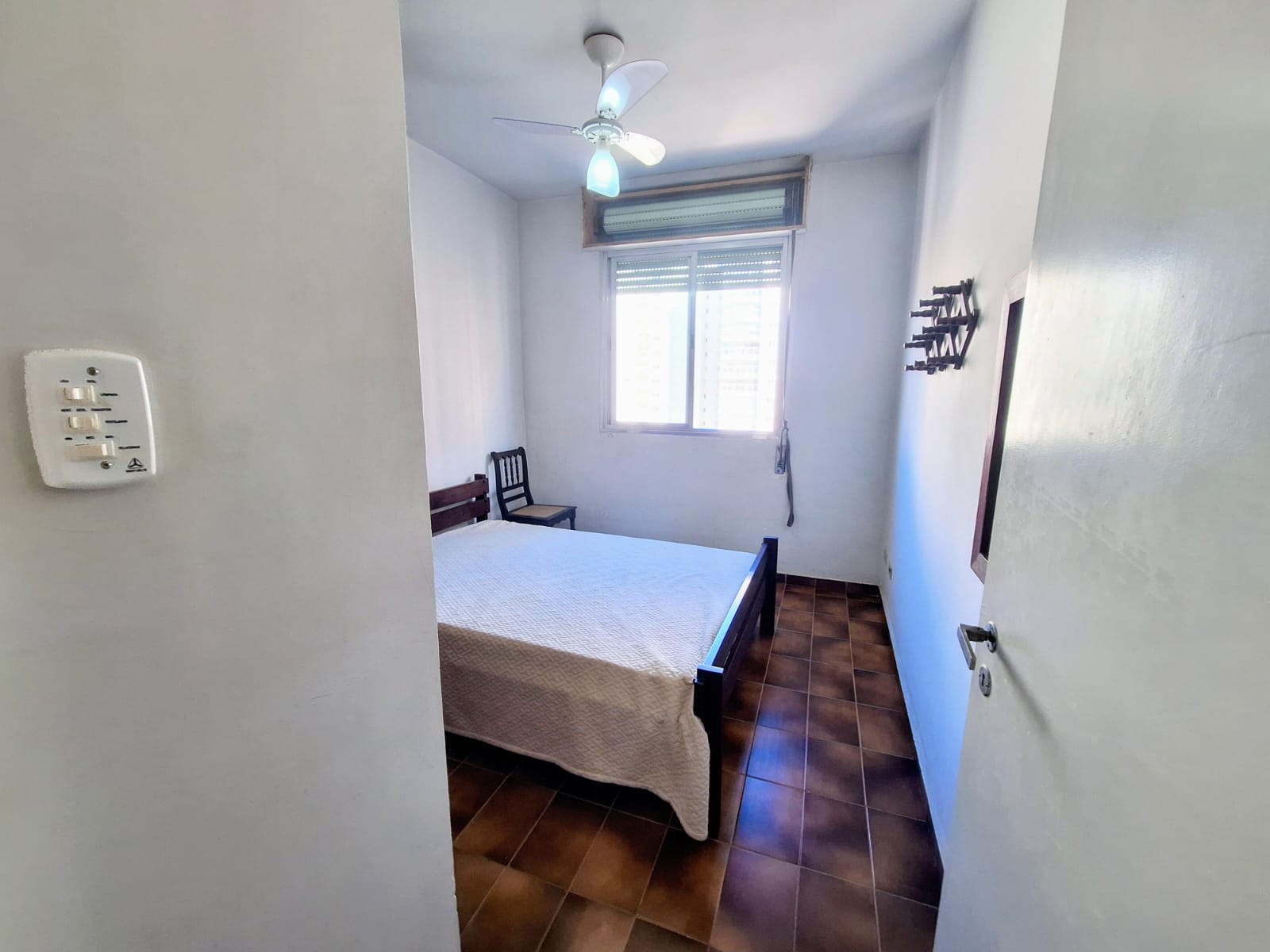  APARTAMENTO À VENDA NA PRAIA DAS PITANGUEIRAS - REGIÃO DO SHOPPING LA PLAGE 