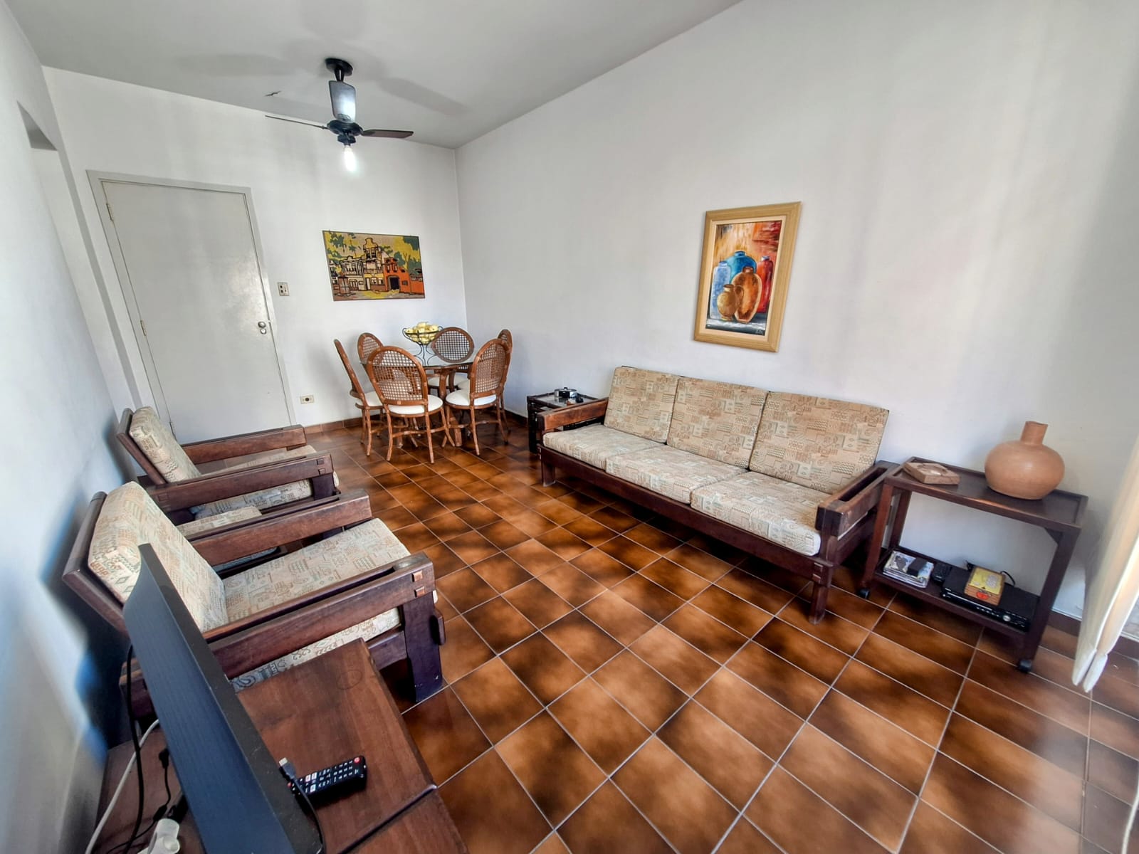  APARTAMENTO À VENDA NA PRAIA DAS PITANGUEIRAS - REGIÃO DO SHOPPING LA PLAGE 