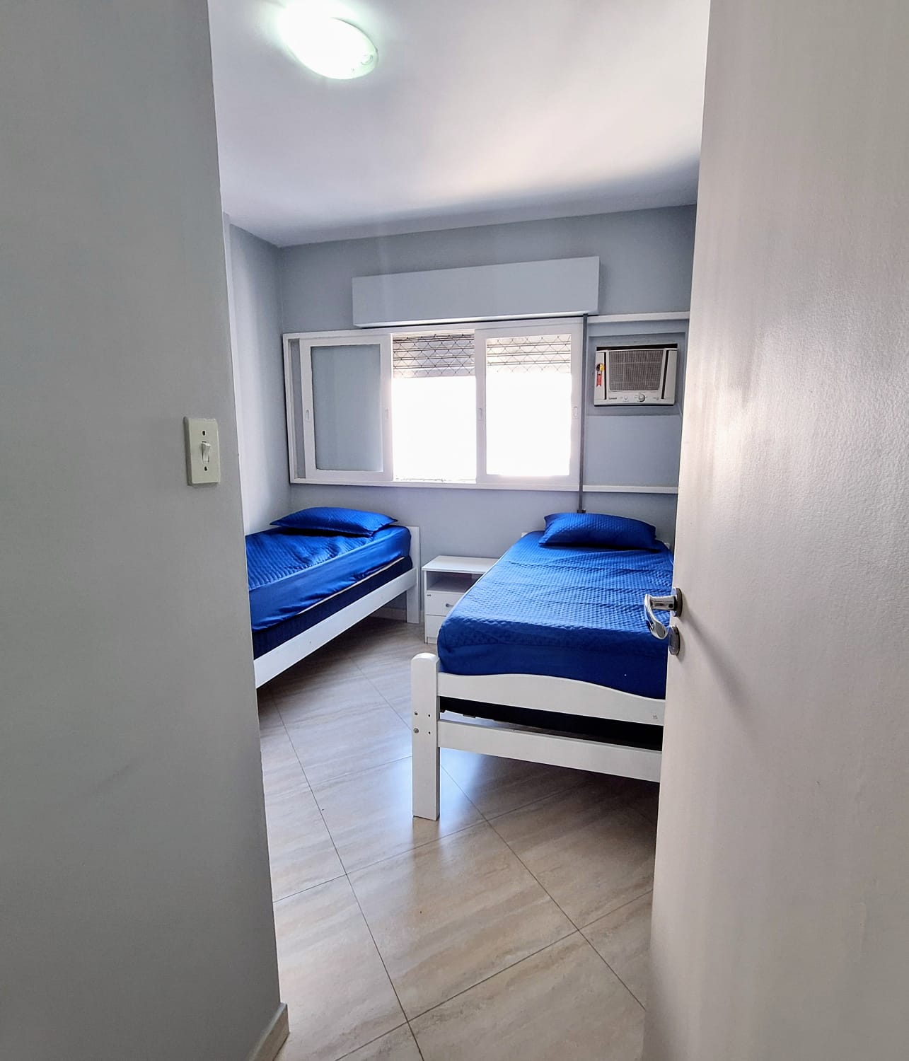  Pitangueiras! - Apartamento totalmente reformado.