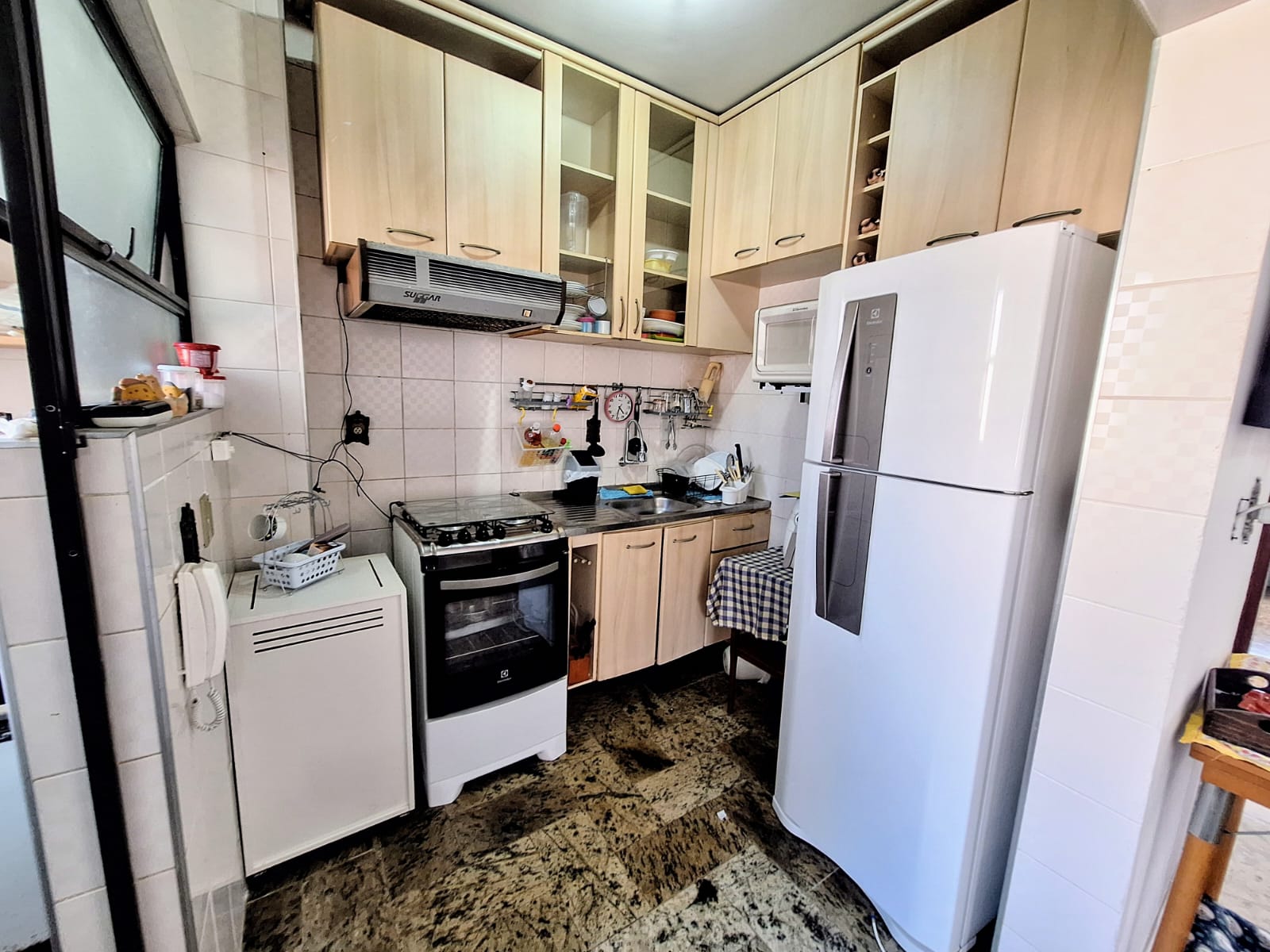 Apartamento beira mar 2 quartos 1 vaga  lazer praia das asturias guaruja R0430399