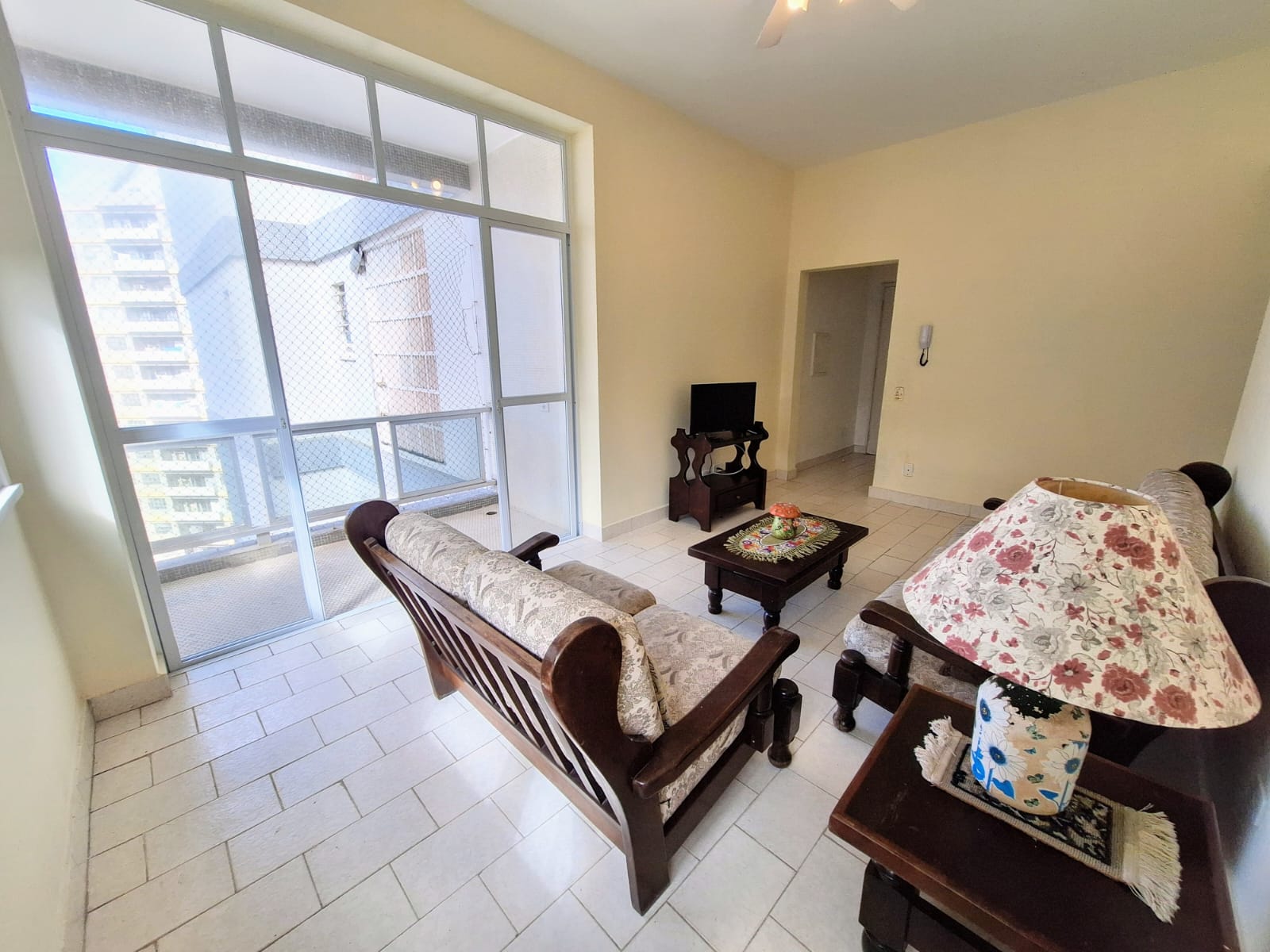 Apartamento com 3 dormitorios 2 banheiros à venda 98m² pitangueiras guaruja R1926654