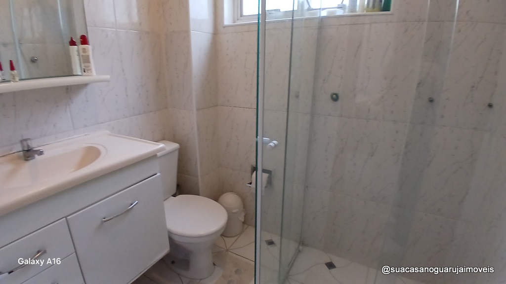 Apartamento com 3 dormitórios 1 suite 1 vaga 78 m² por R$ 320.000 - Jardim Virginia - Guarujá/SP - AP511691V