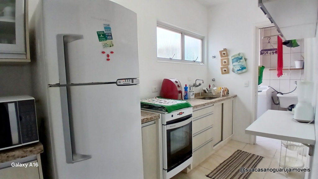 Apartamento com 3 dormitórios 1 suite 1 vaga 78 m² por R$ 320.000 - Jardim Virginia - Guarujá/SP - AP511691V