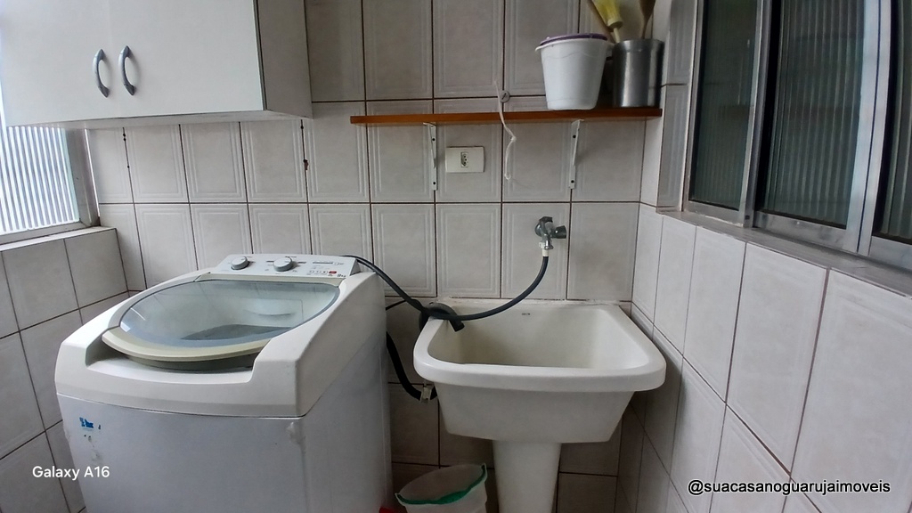 Apartamento com 3 dormitórios 1 suite 1 vaga 78 m² por R$ 320.000 - Jardim Virginia - Guarujá/SP - AP511691V