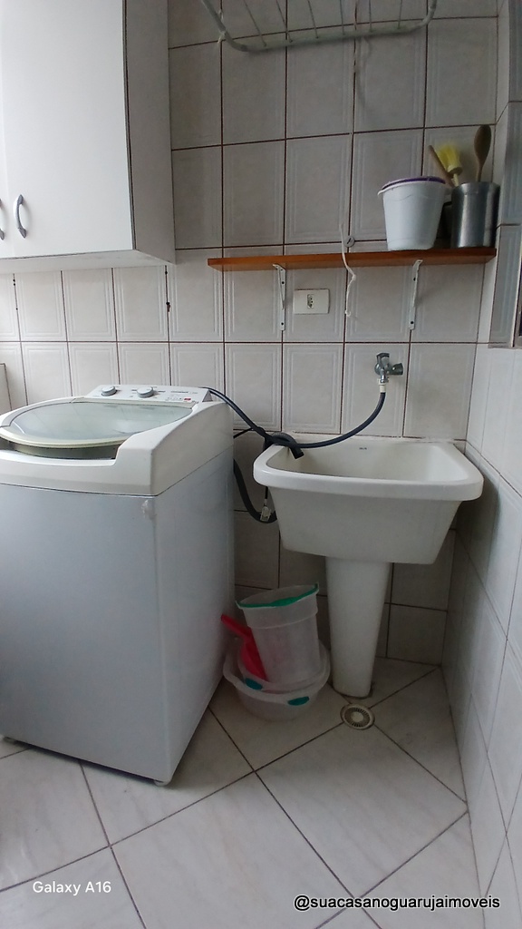 Apartamento com 3 dormitórios 1 suite 1 vaga 78 m² por R$ 320.000 - Jardim Virginia - Guarujá/SP - AP511691V