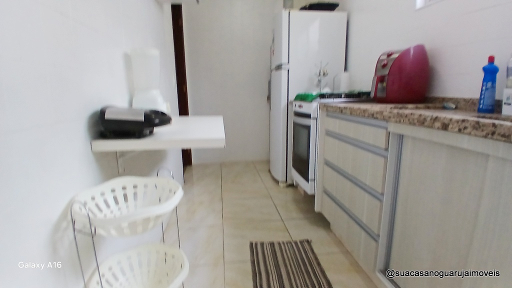 Apartamento com 3 dormitórios 1 suite 1 vaga 78 m² por R$ 320.000 - Jardim Virginia - Guarujá/SP - AP511691V