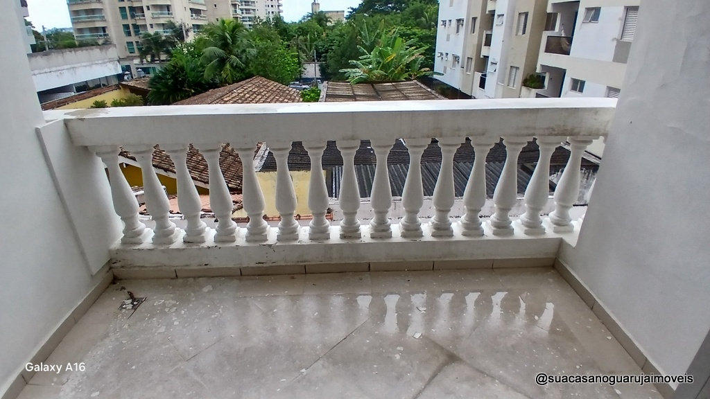 Apartamento com 3 dormitórios 1 suite 1 vaga 78 m² por R$ 320.000 - Jardim Virginia - Guarujá/SP - AP511691V